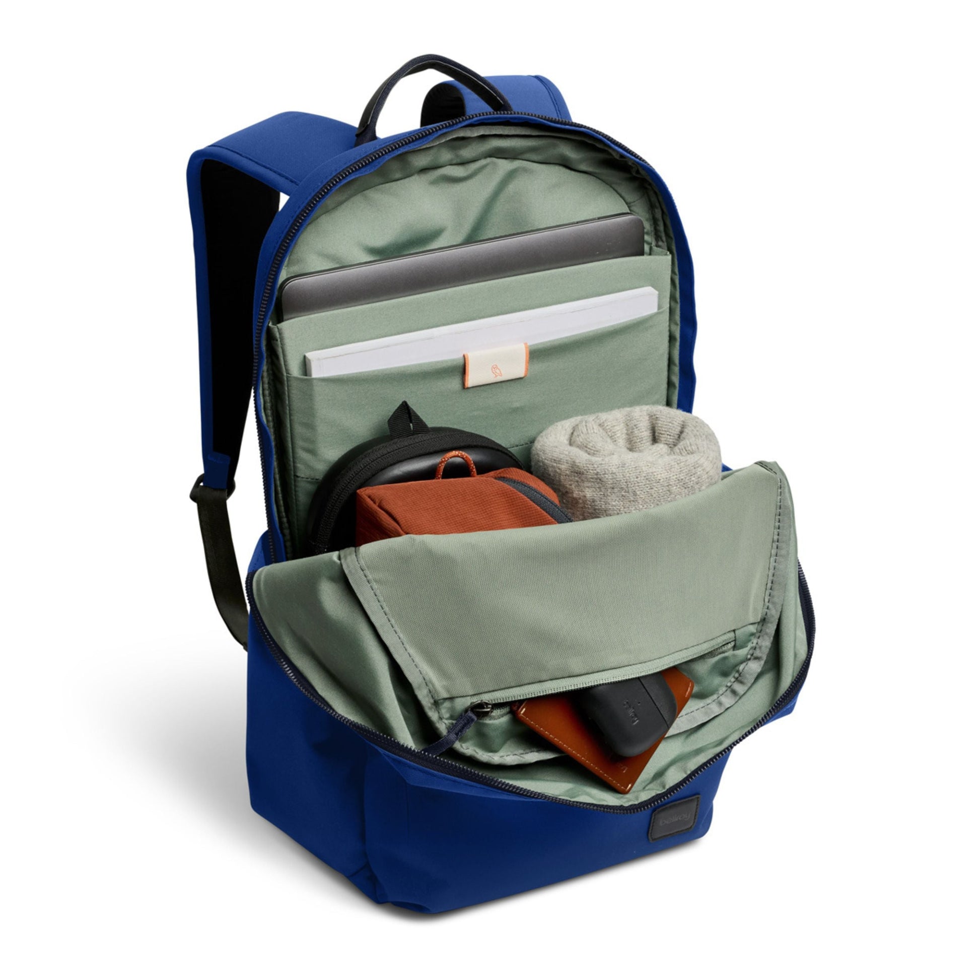 Bellroy Classic Daypack 21L in Indigo