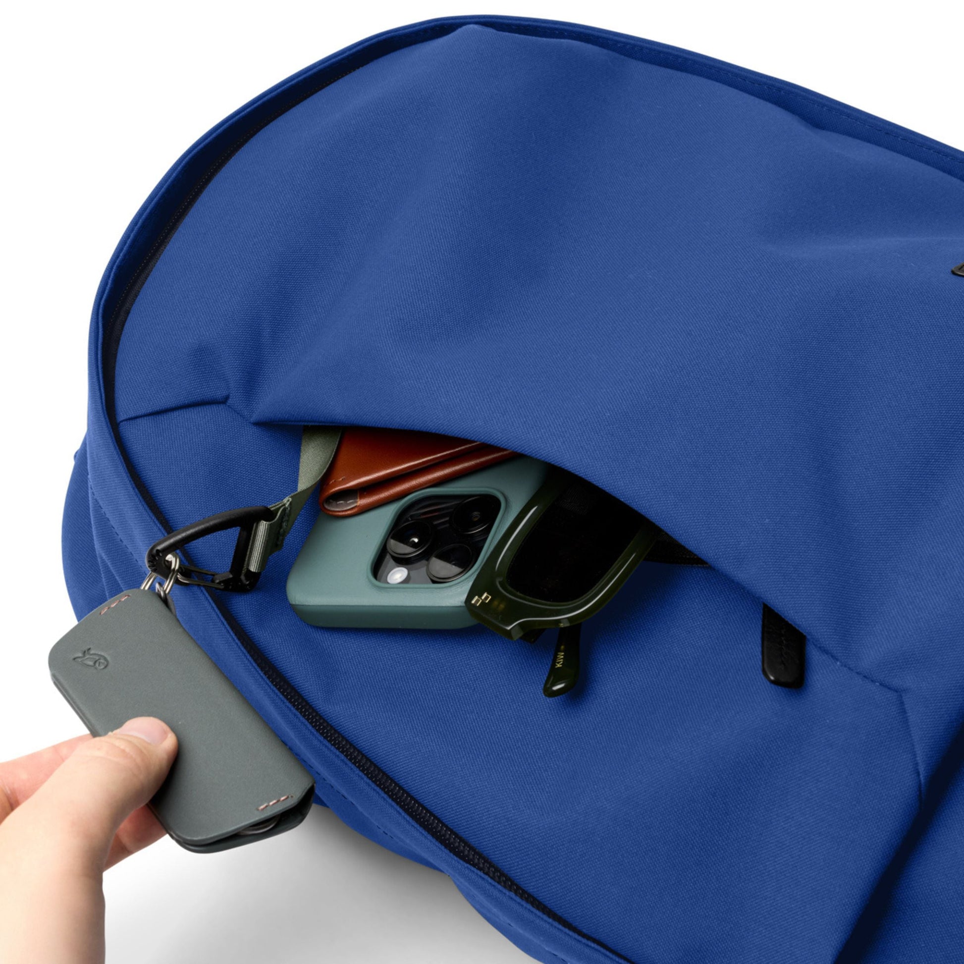 Bellroy Classic Backpack 20L (Third Edition) in Indigo