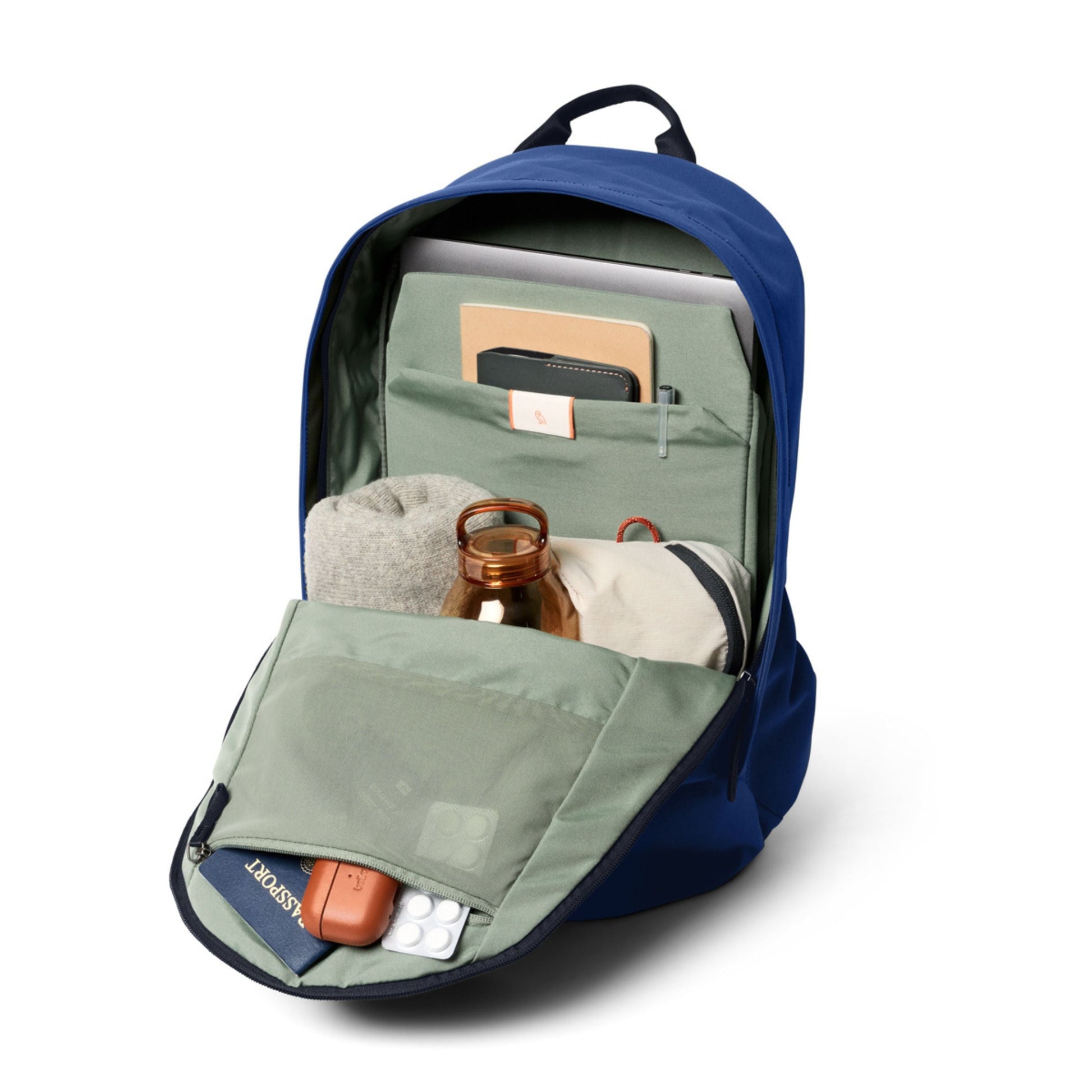 Bellroy Classic Backpack 20L (Third Edition) in Indigo