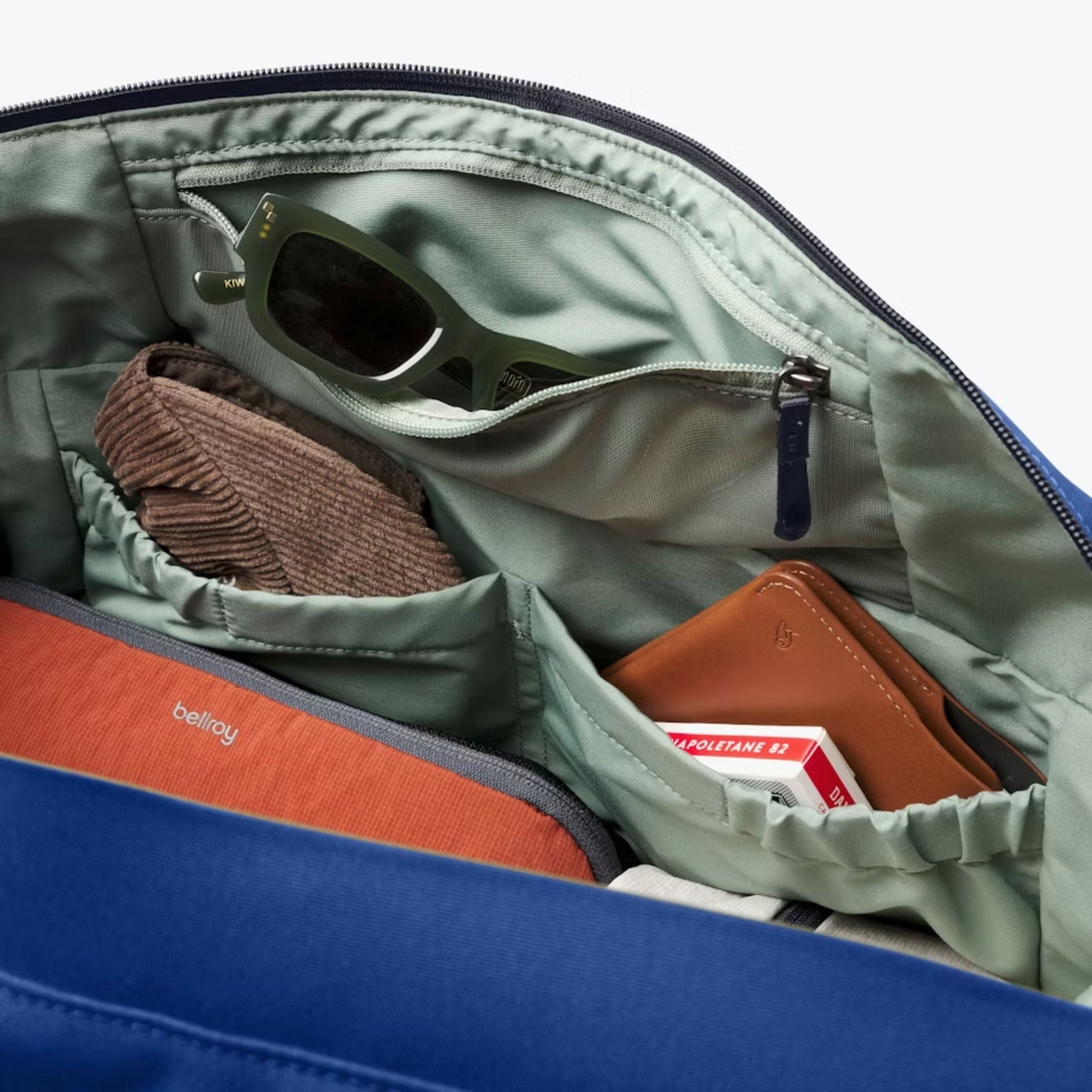 Bellroy Classic Duffel 35L in Indigo