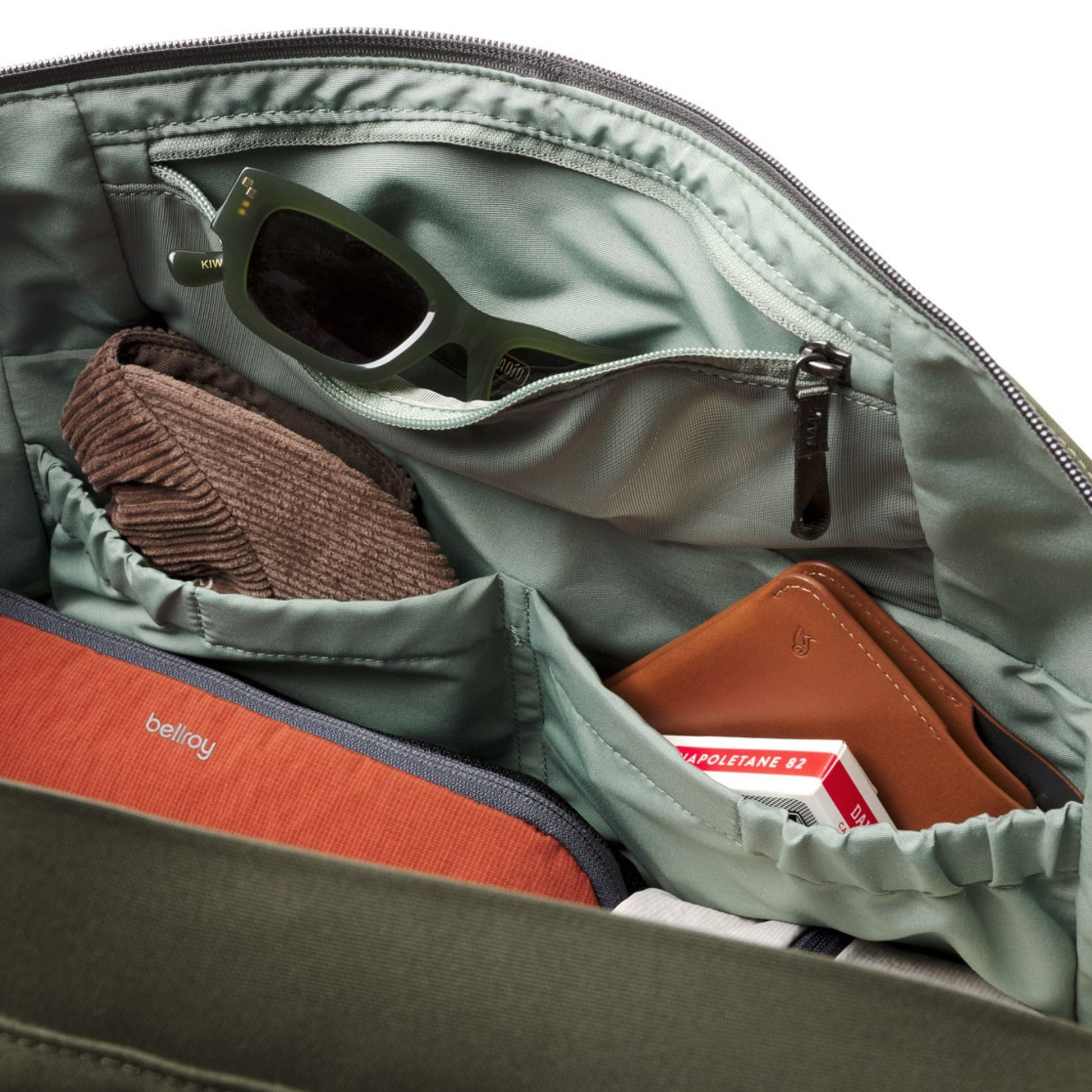 Bellroy Classic Duffel 35L in Olive
