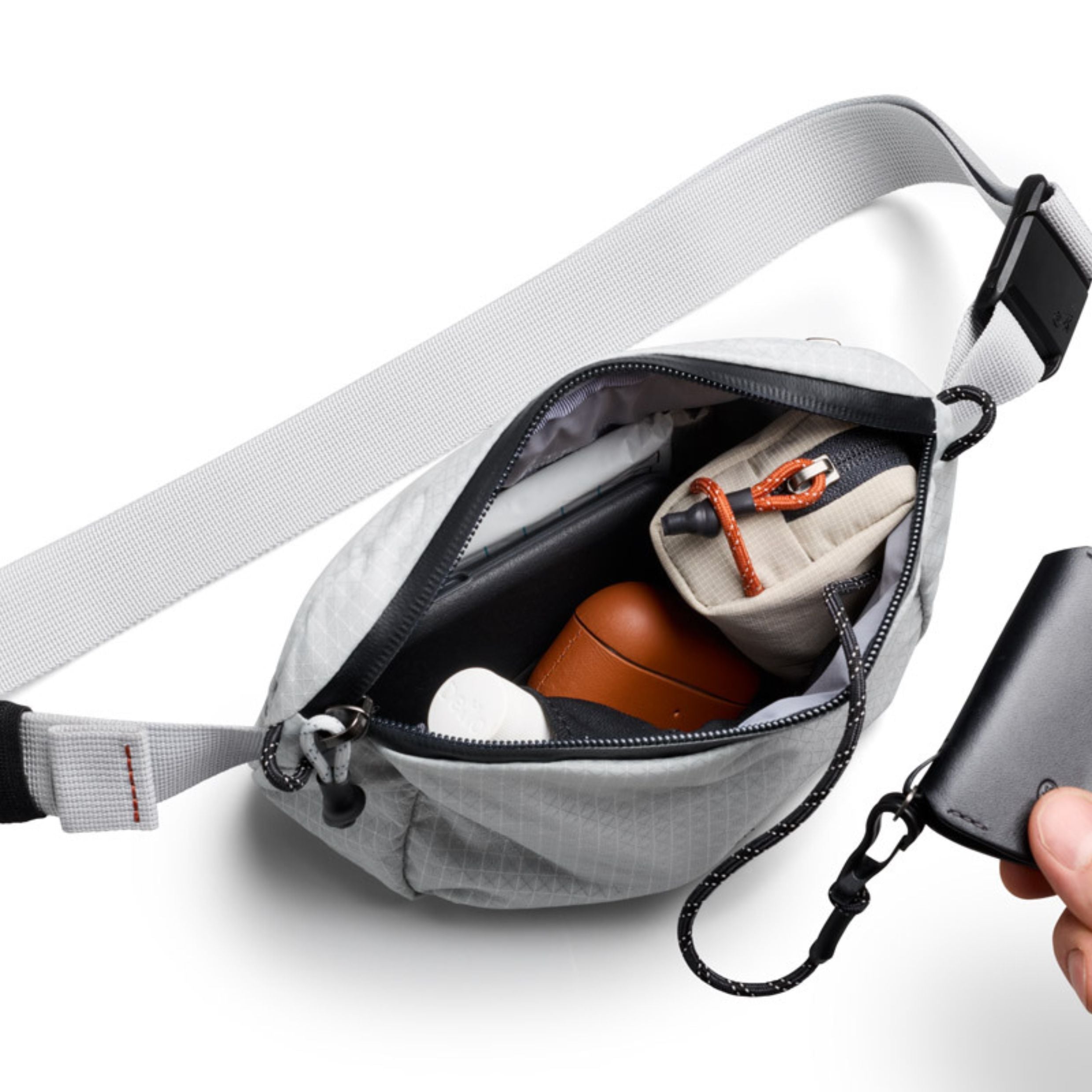 Bellroy Lite Belt Bag in Fog