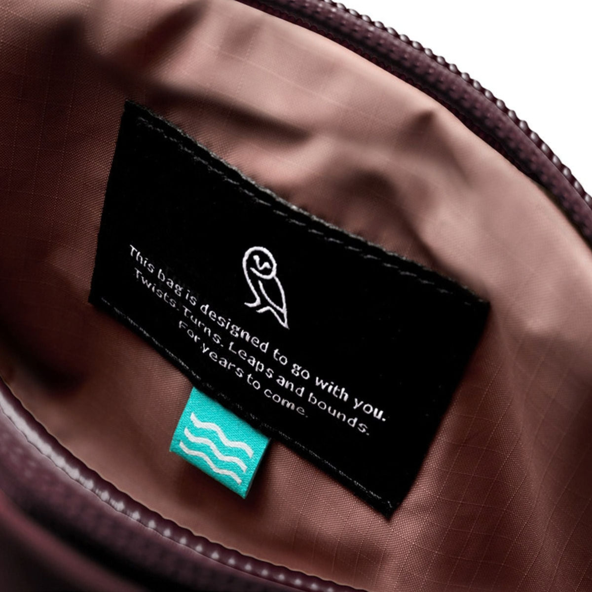 Bellroy Laneway Belt Bag in Fig