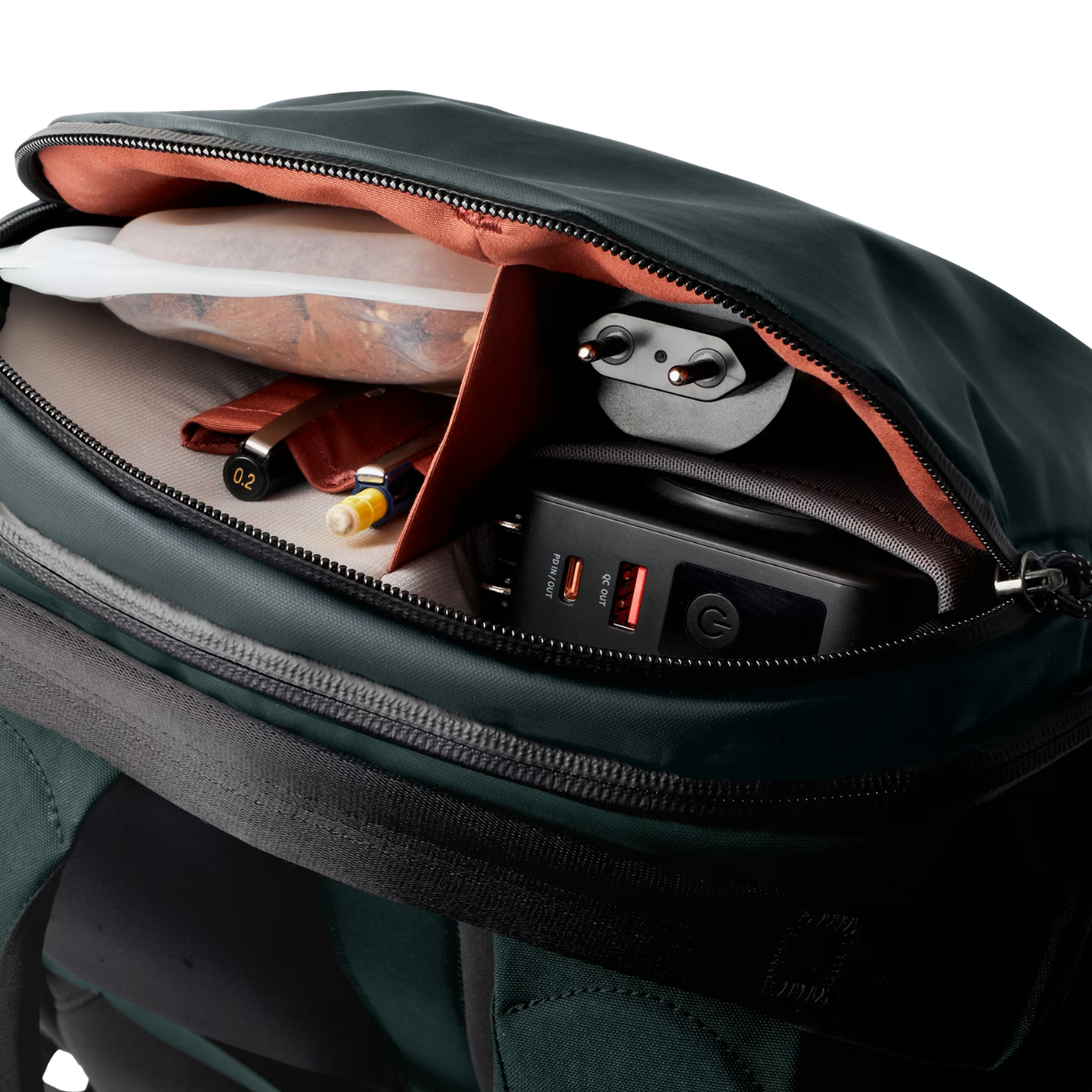 Bellroy Venture Travel Pack 26L in Deep Ocean