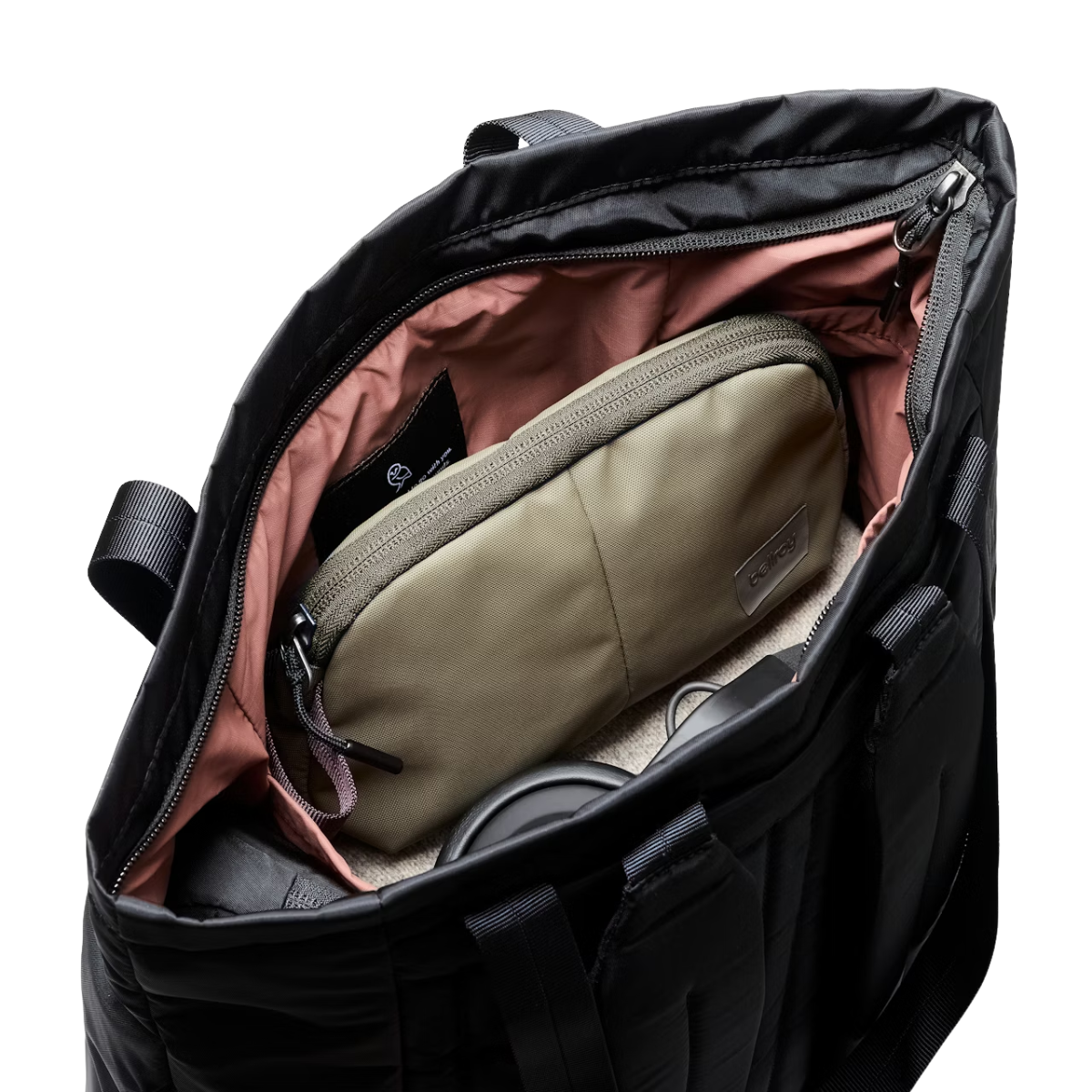 Bellroy Laneway Daily Pouch in Sea Kelp