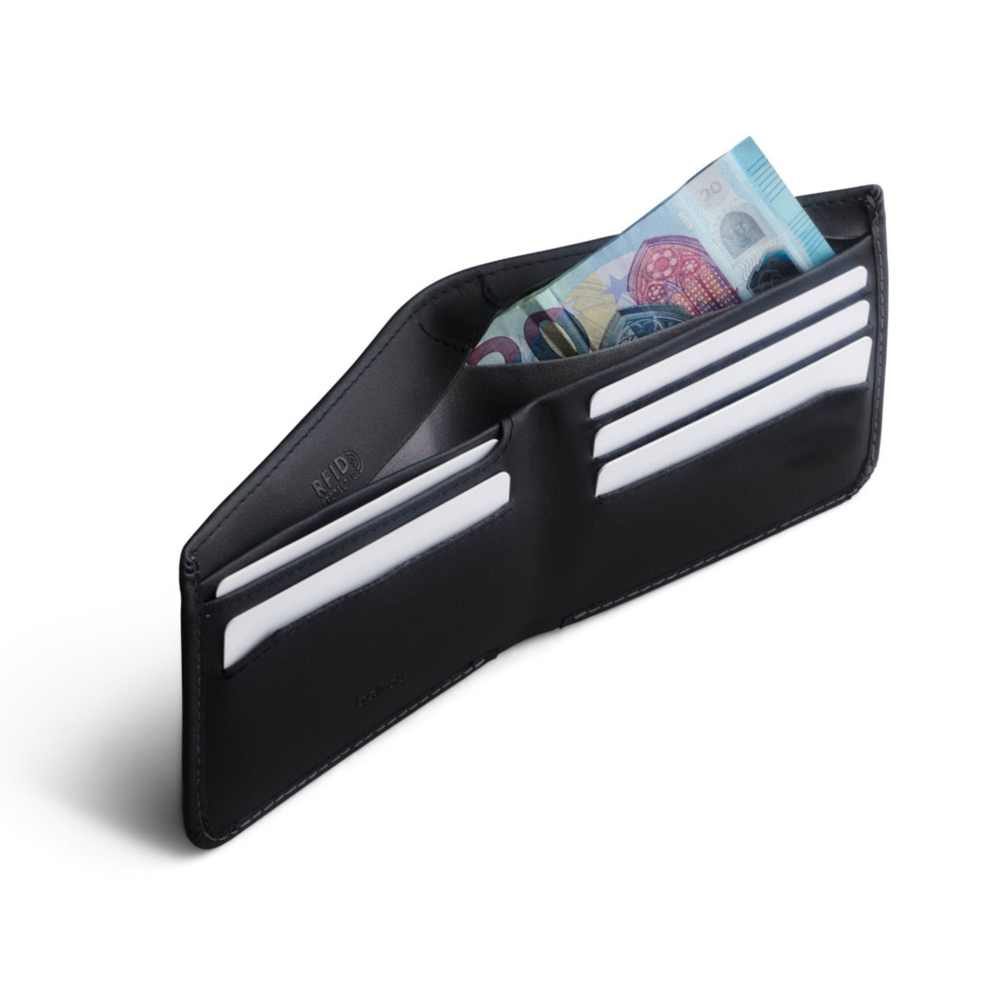 Bellroy Hide & Seek Hi in INNOVERA™ Black