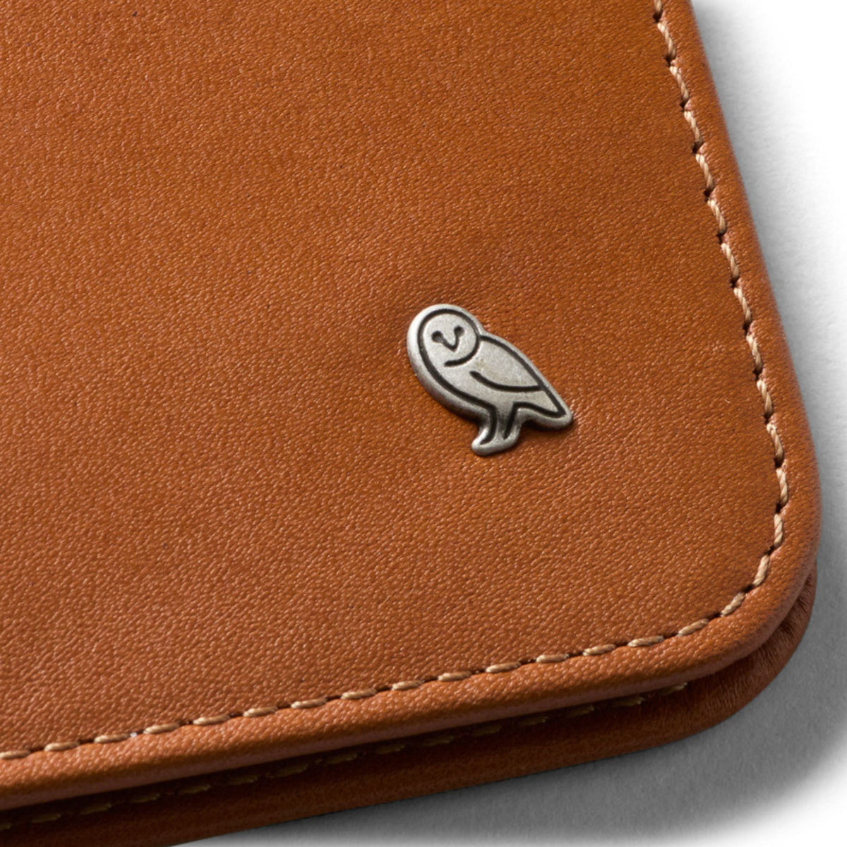 Bellroy Hide & Seek Hi in Tan