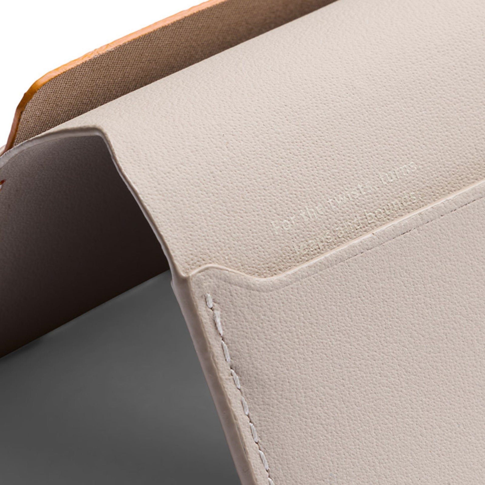 Bellroy Under Cover in Tahini