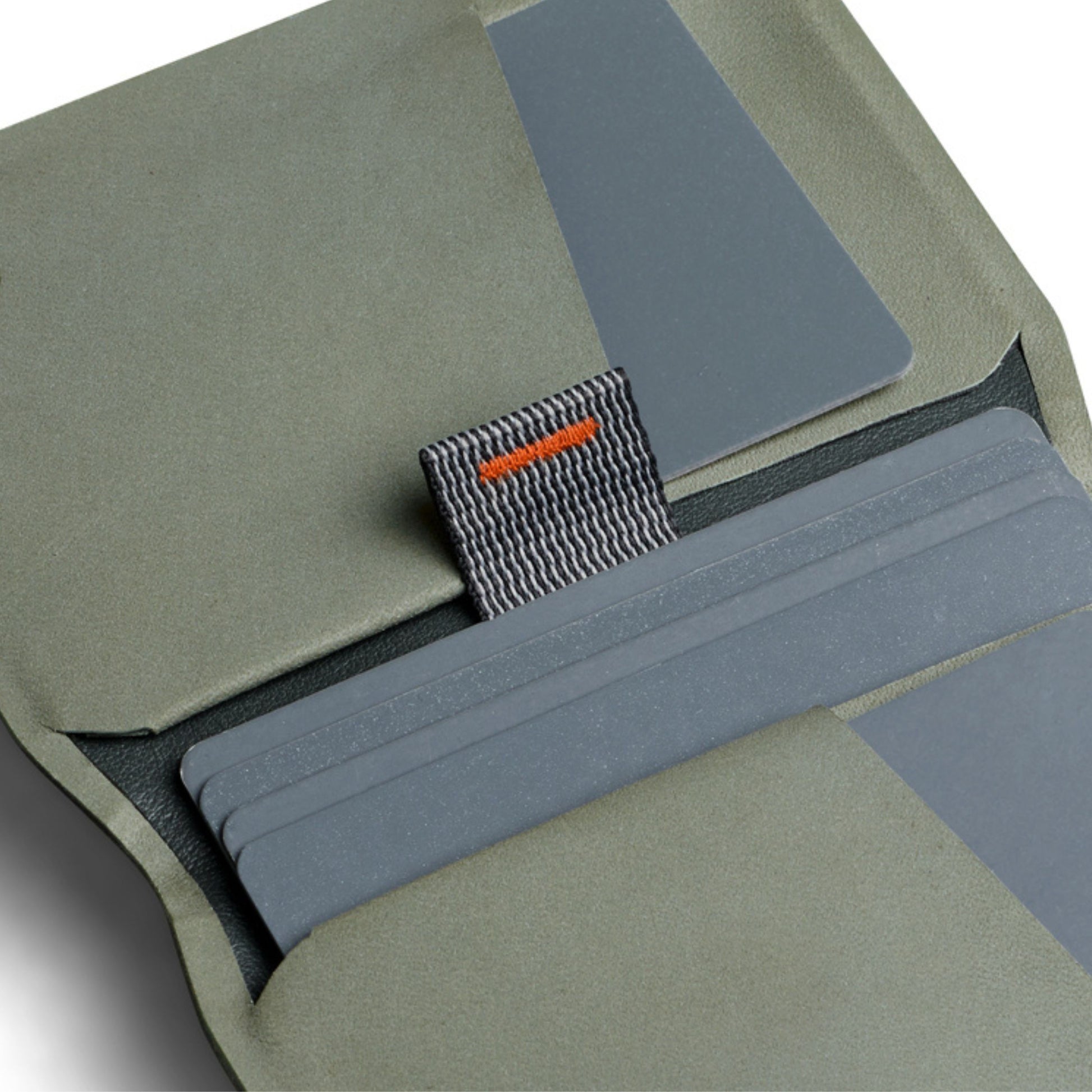 Bellroy Apex Slim Sleeve in Everglade