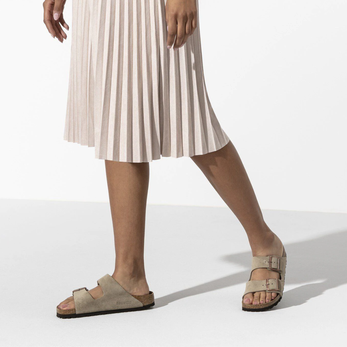 Birkenstock Women's Arizona Softbed Suede Leather in Taupe