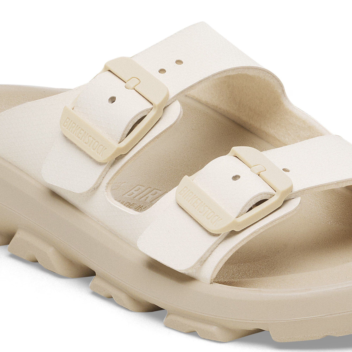 Birkenstock Mogami Terra 2 Strap Birko-Flor in Apex Eggshell