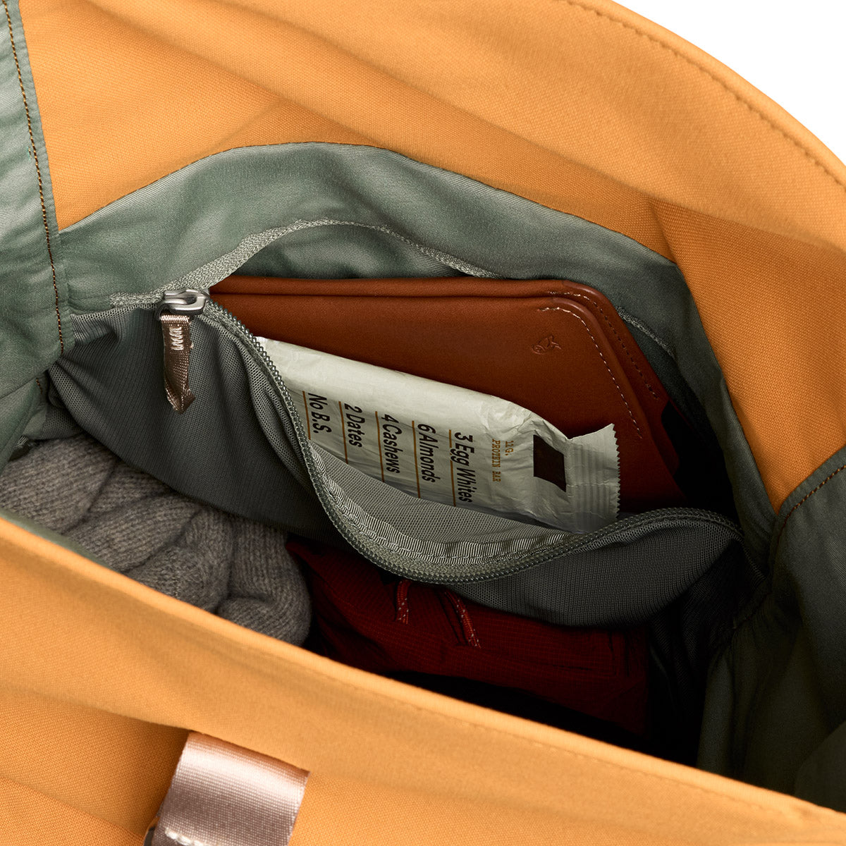 Bellroy Classic Rolltop 26L in Butterscotch