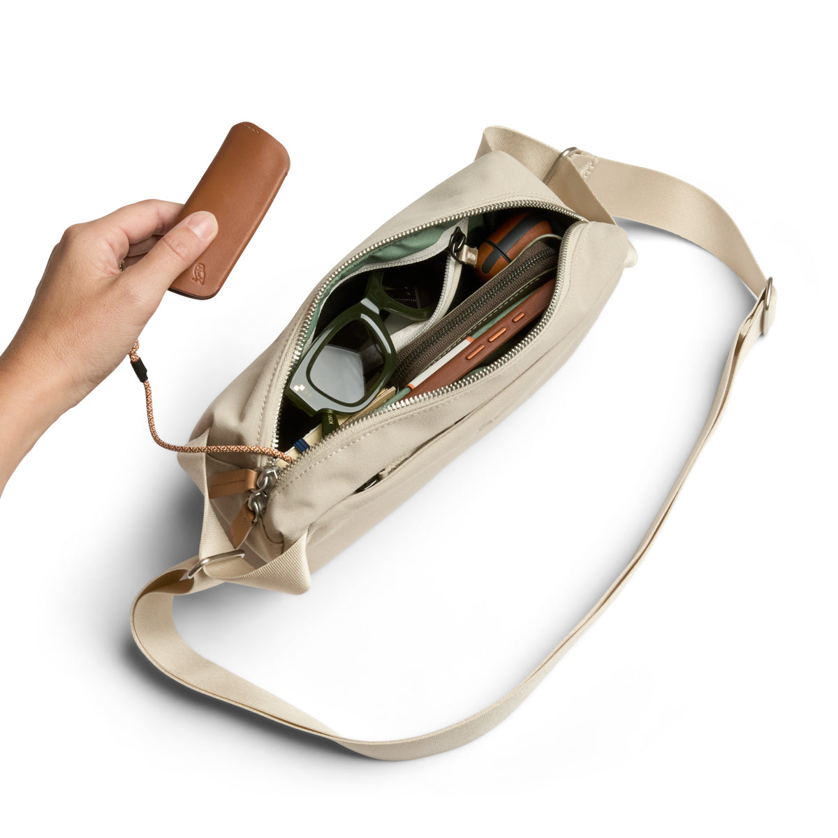 Bellroy Classic Sling 3L in Tahani