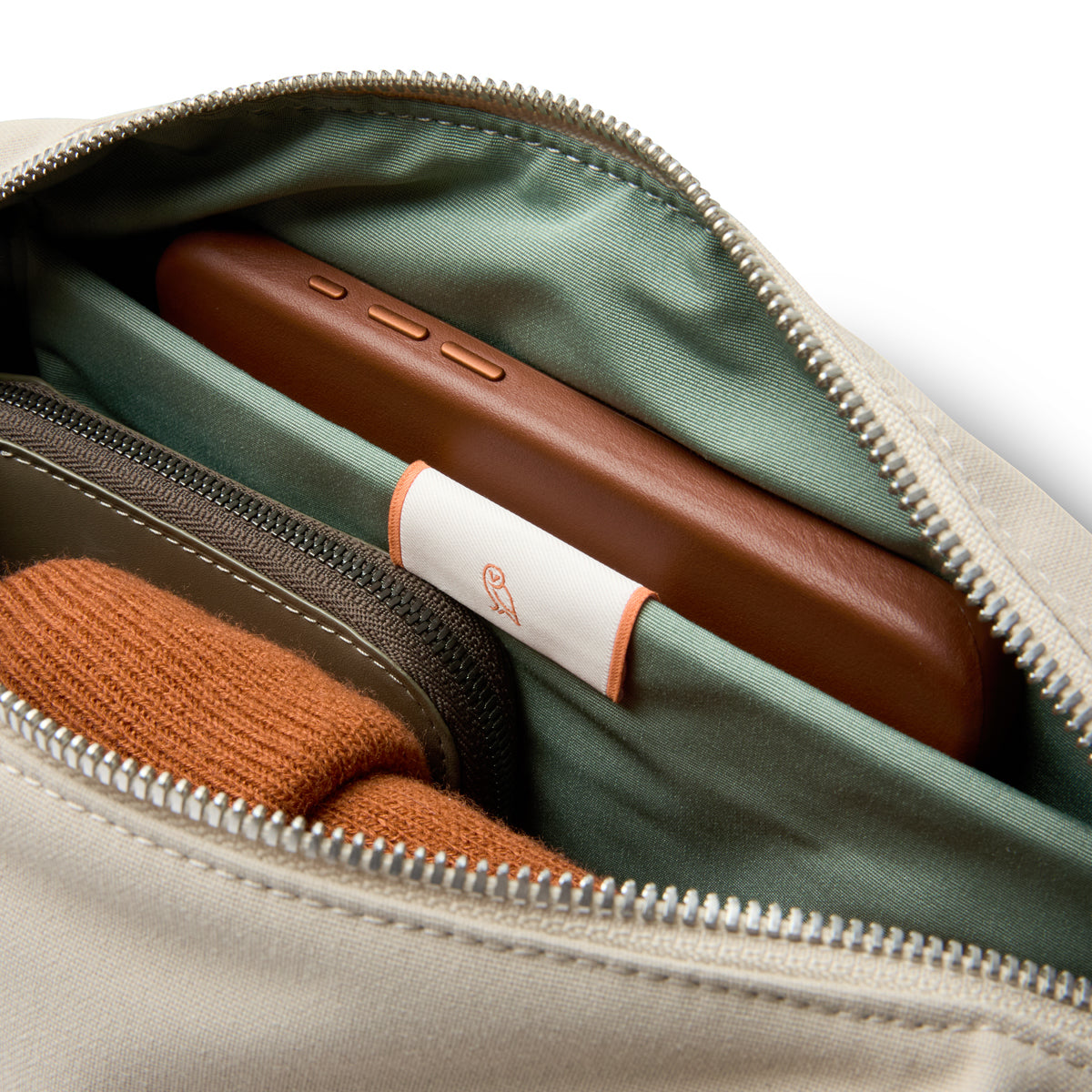 Bellroy Classic Sling 5L in Tahani