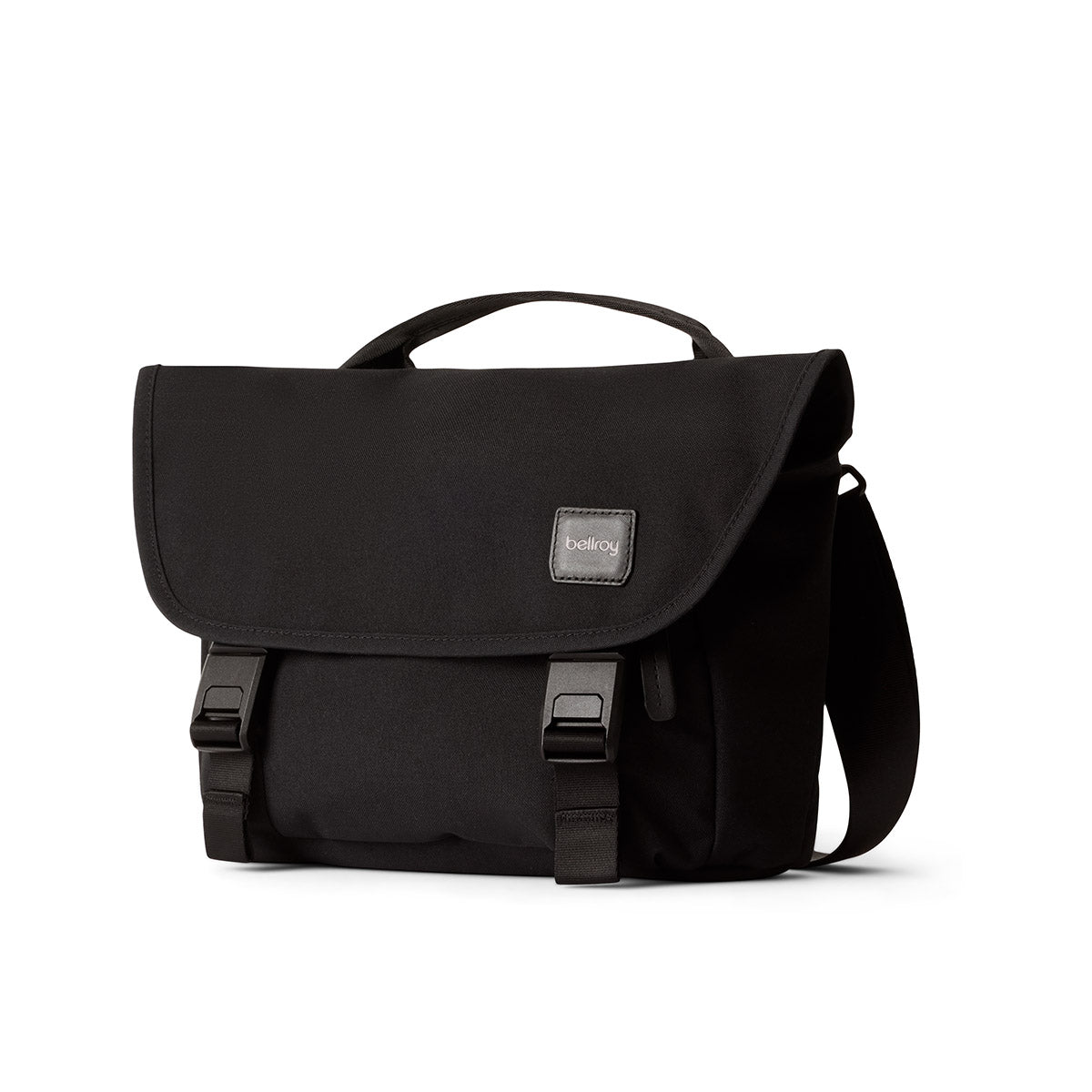 Bellroy Classic Messenger 6L in Black