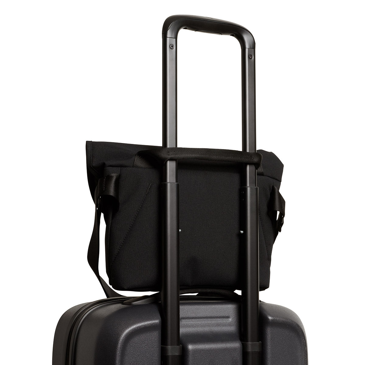 Bellroy Classic Messenger 6L in Black