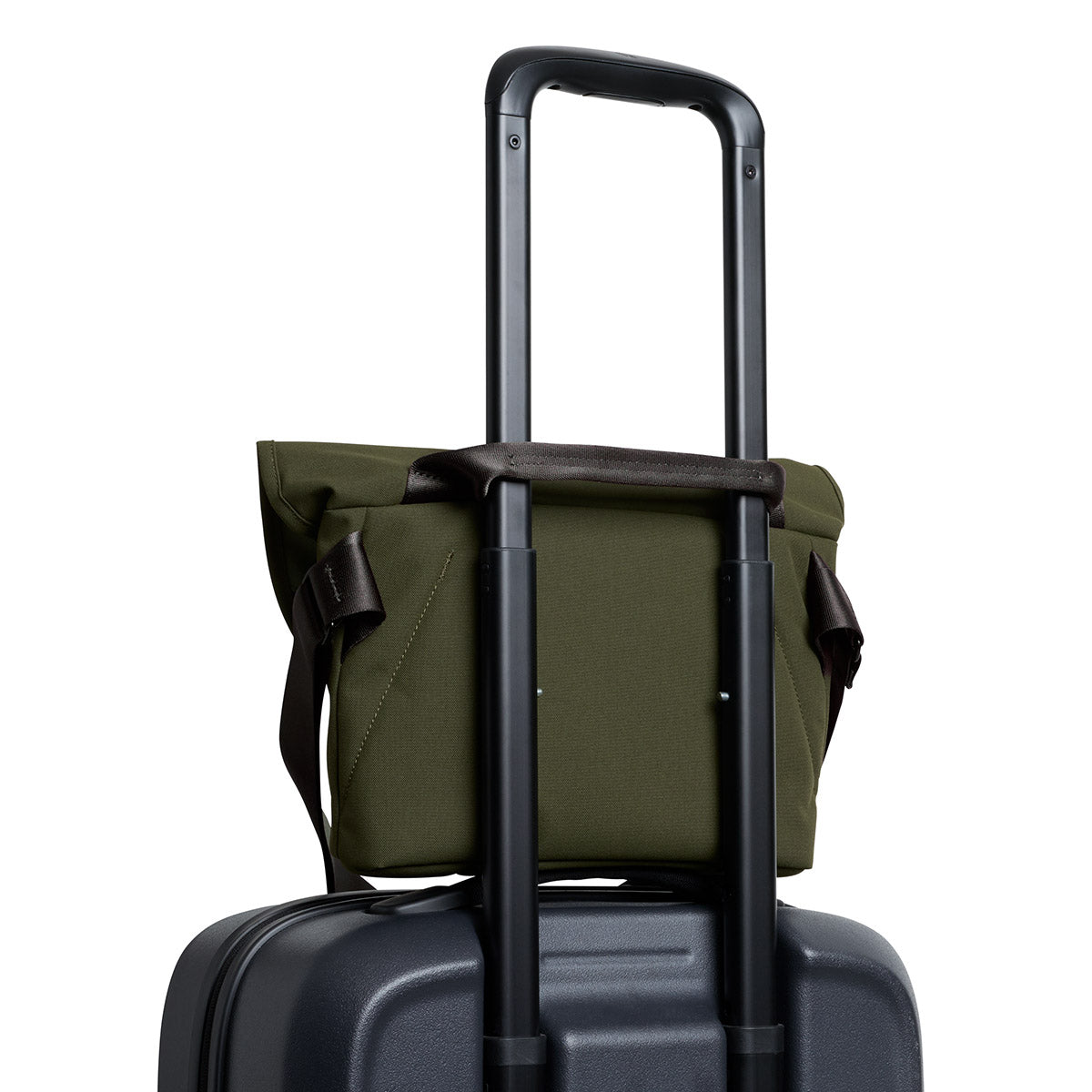 Bellroy Classic Messenger 6L in Olive