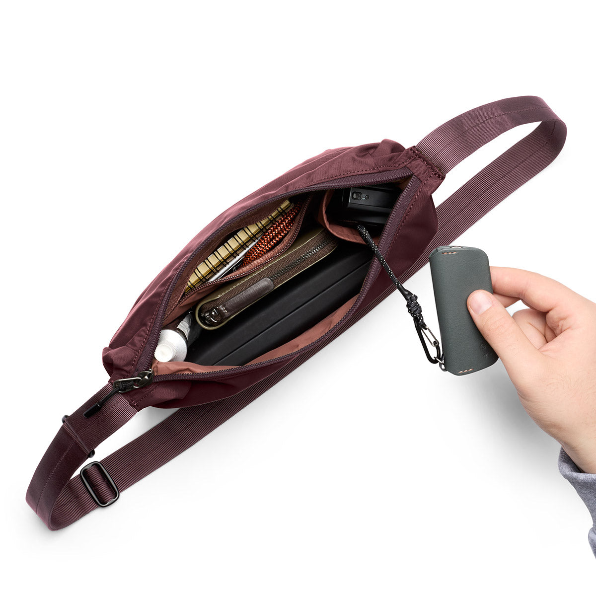 Bellroy Laneway Crescent Bag 2.5L in Fig