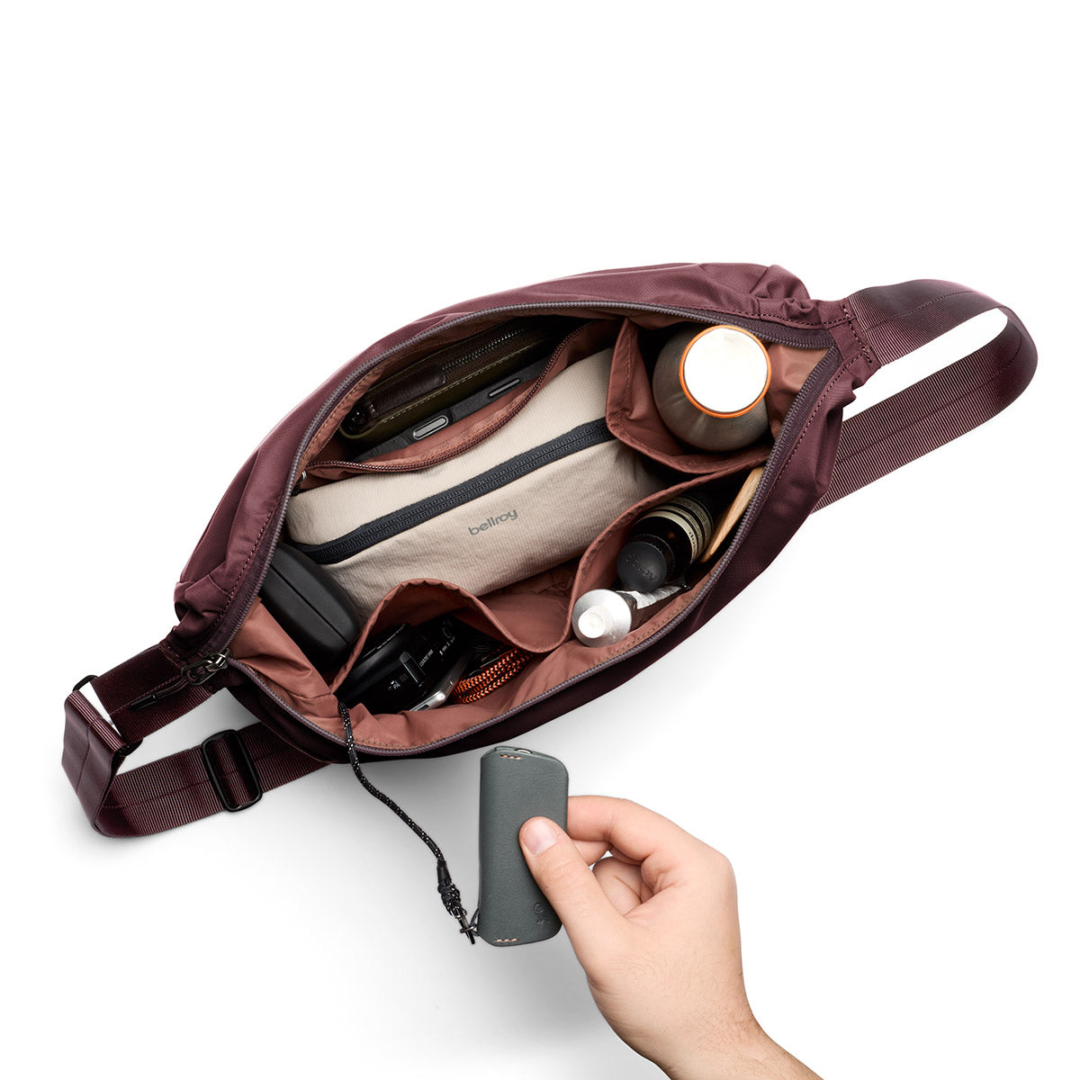 Bellroy Laneway Crescent Bag 7L in Fig