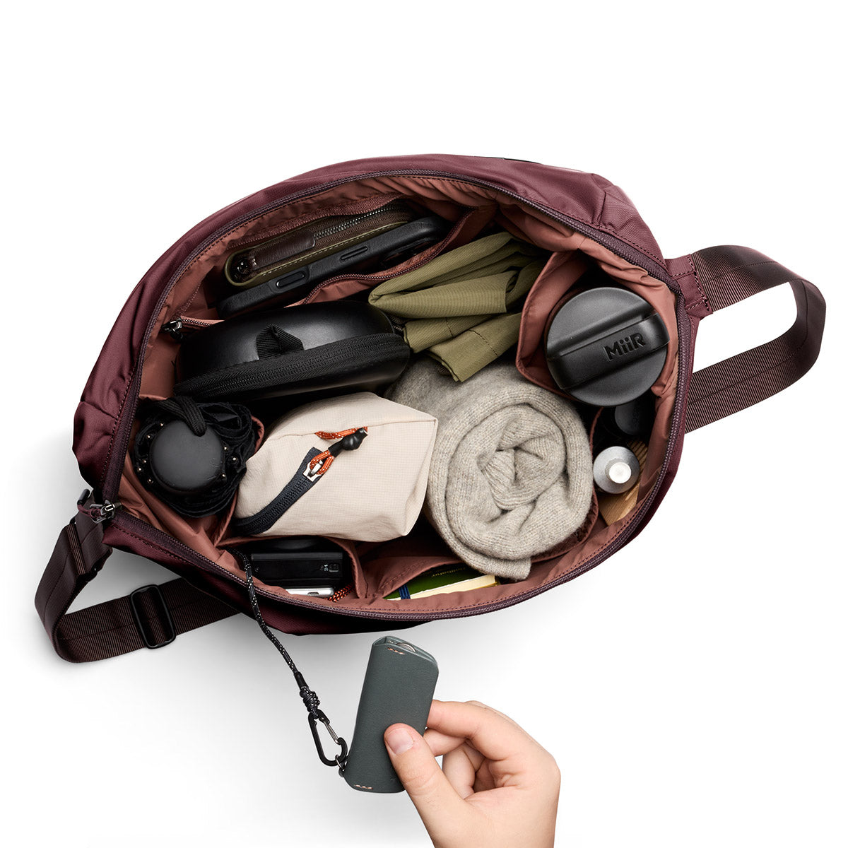Bellroy Laneway Crescent Bag 12L in Fig