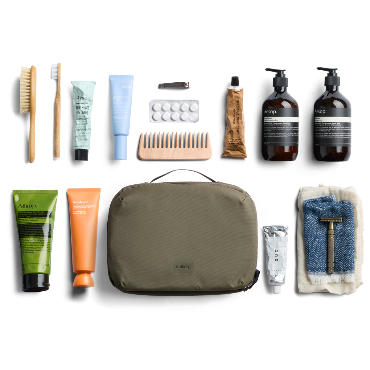 Bellroy Hanging Toiletry Kit Plus in Seakelp