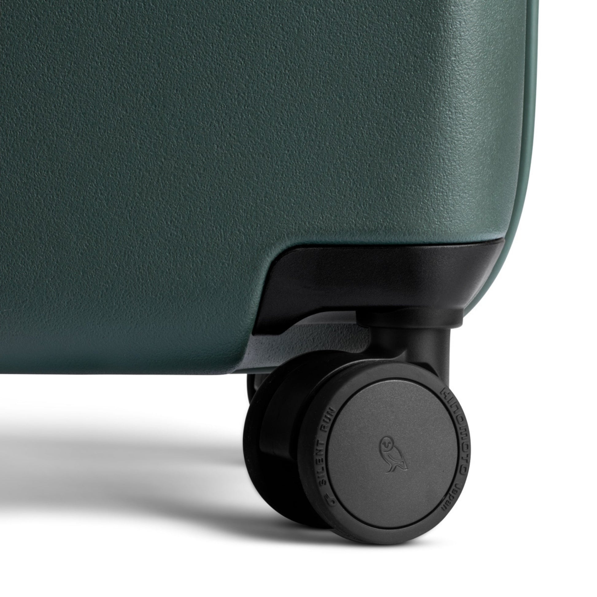 Bellroy Transit Carry-On in Everglade