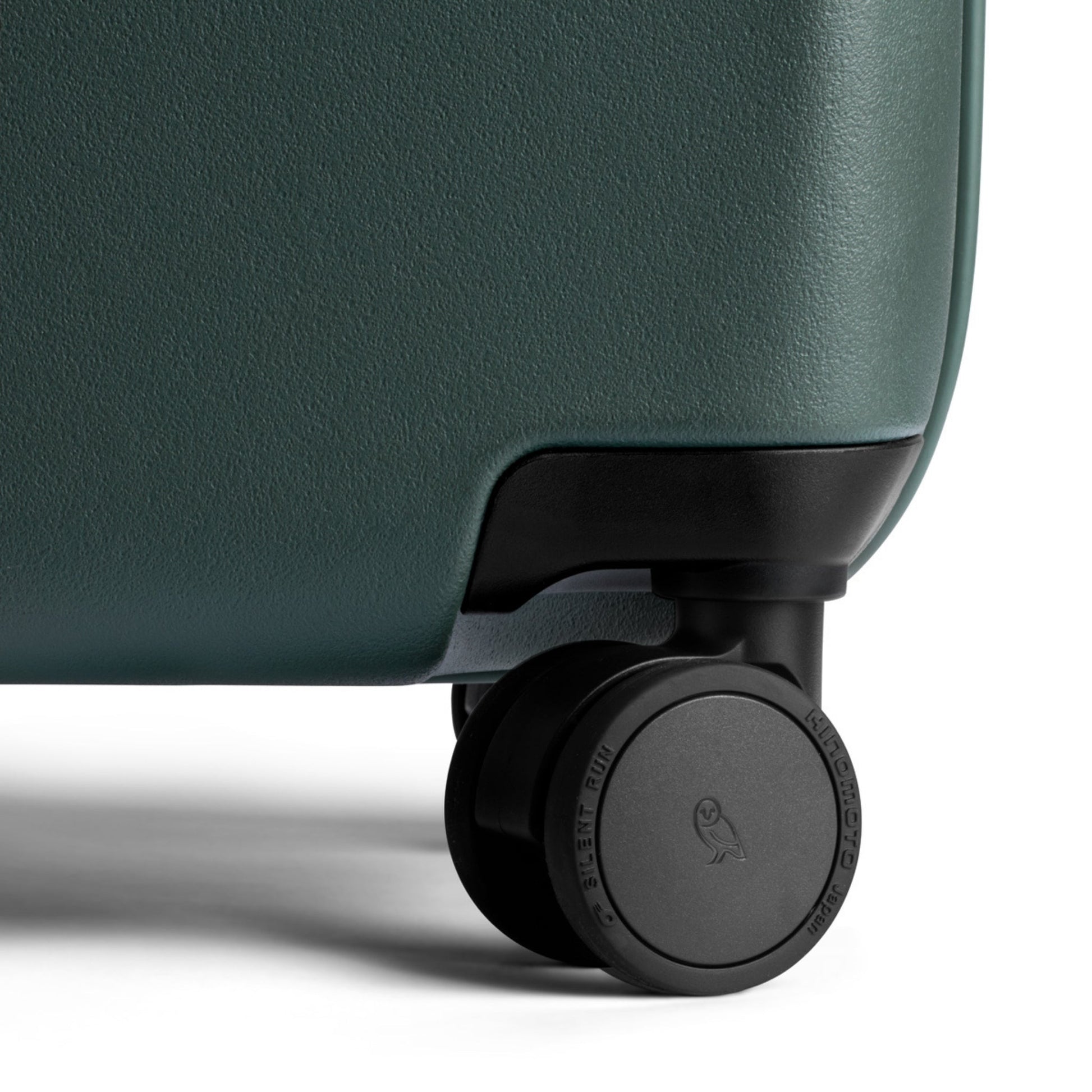 Bellroy Transit Carry-On Plus in Everglade
