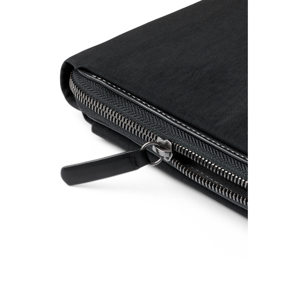 Bellroy Tokyo Folio 8" in Raven