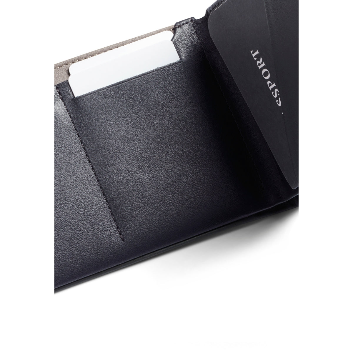 Bellroy Travel Wallet in Everglade