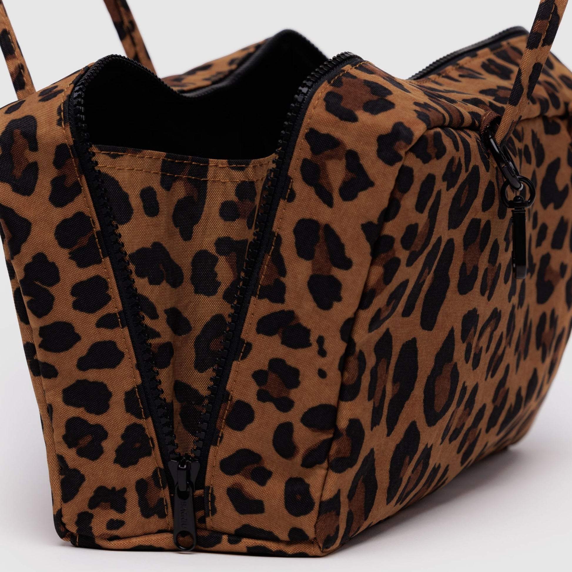 Baggu Nylon Bowler Bag in Leopard