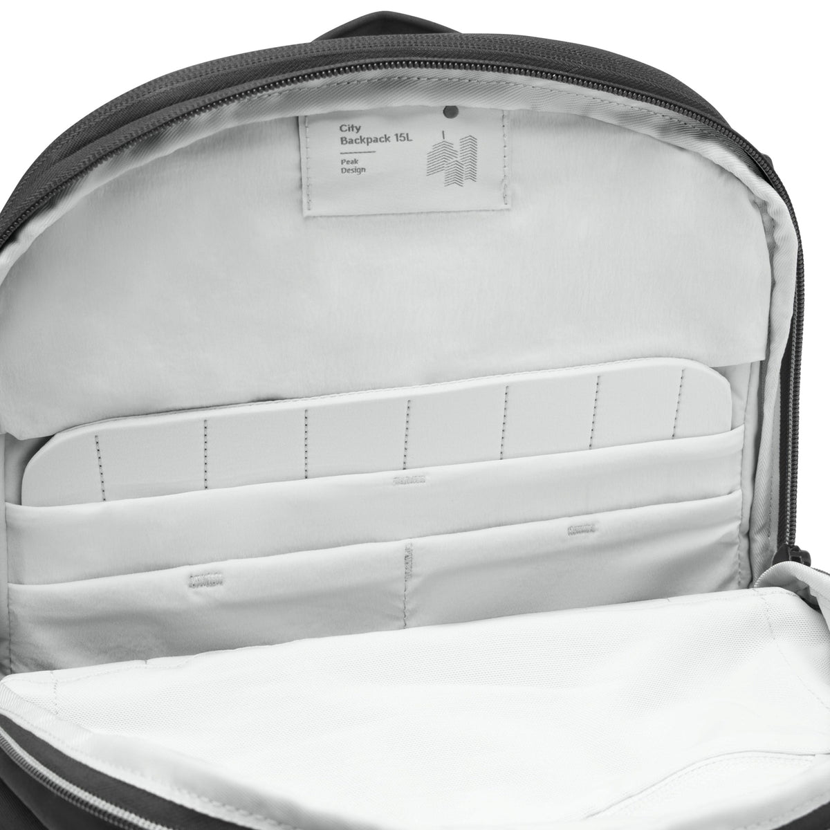 Peak Design City Backpack 15L in Black