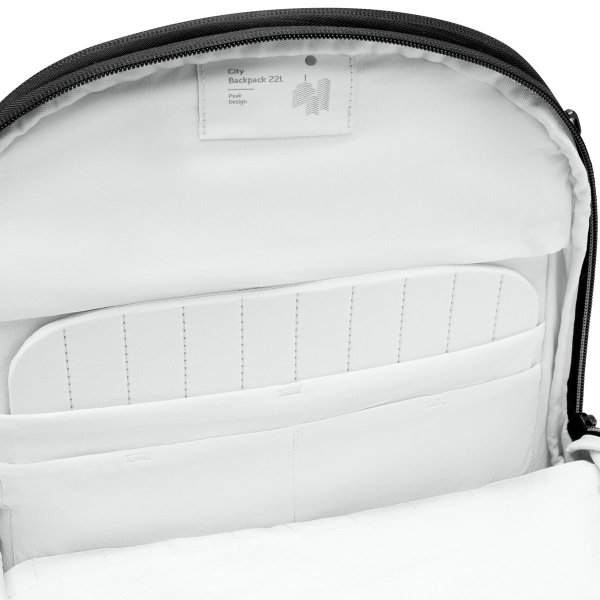 Peak Design City Backpack 22L in Black