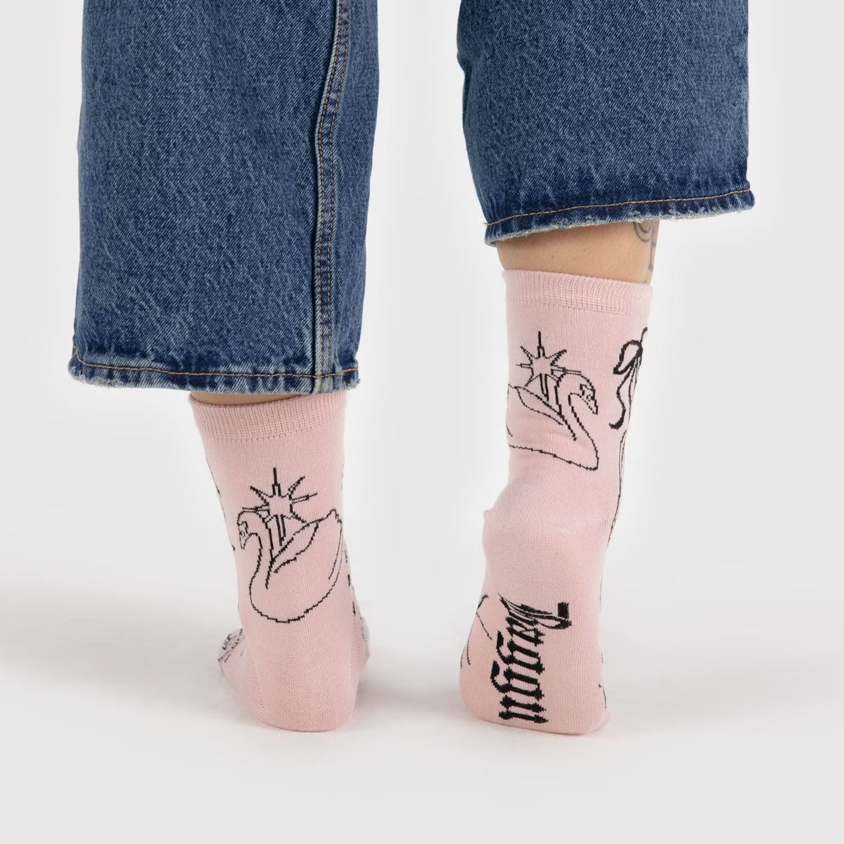 Baggu Crew Sock in Ballet Icons