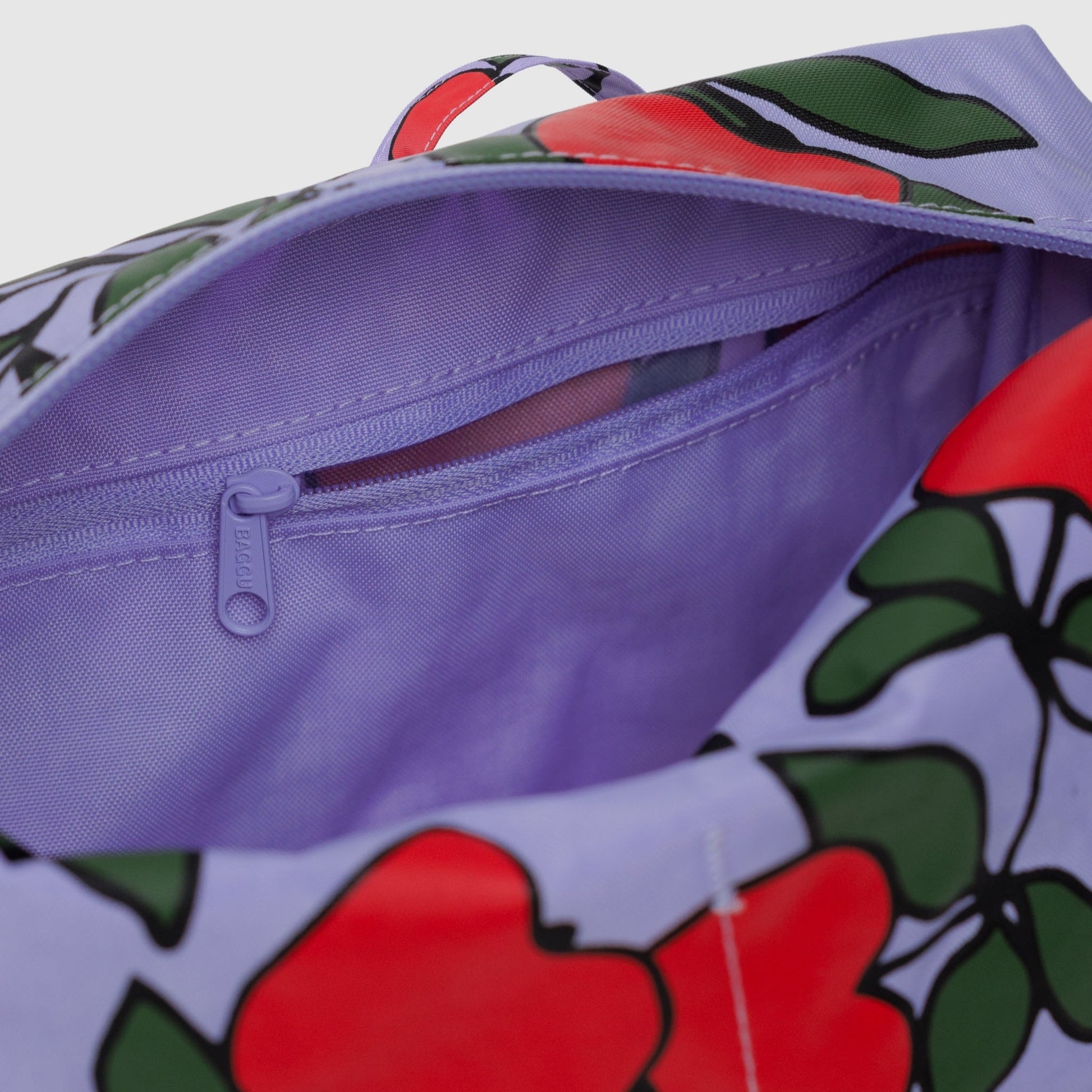 Baggu Dopp Kit in Apple Tree