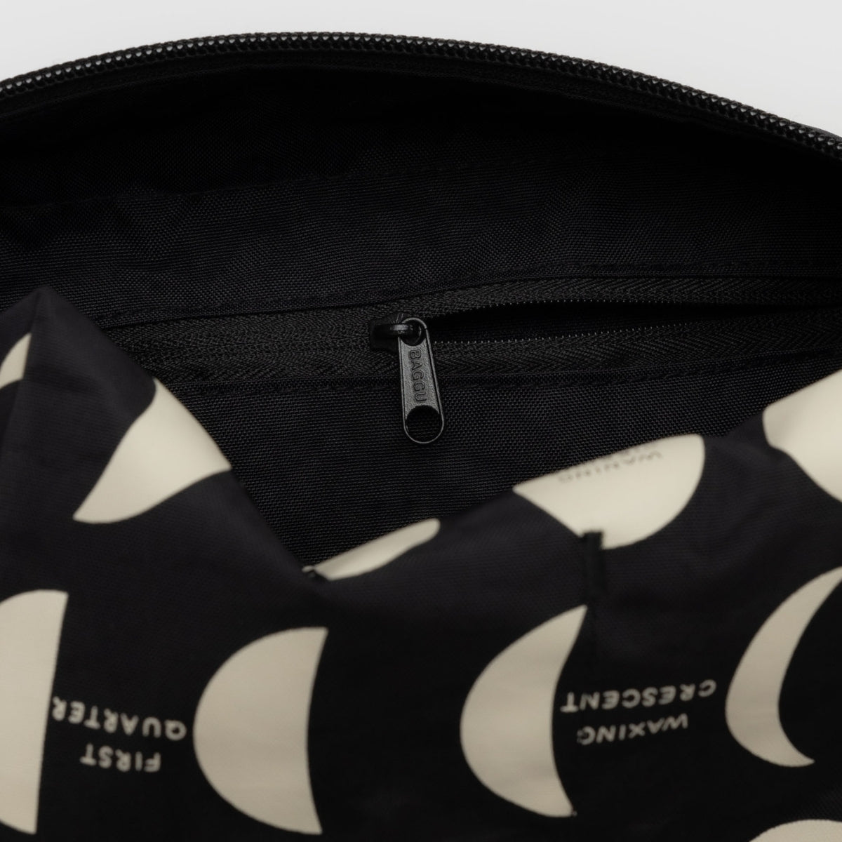 Baggu Dopp Kit in Moon