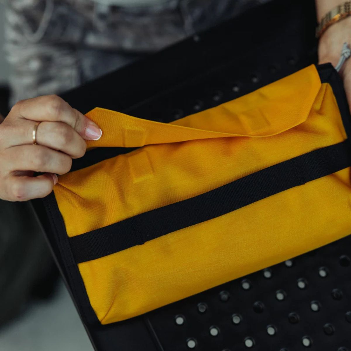 Evergoods Civic Access Pouch 1L in Expedition Yellow