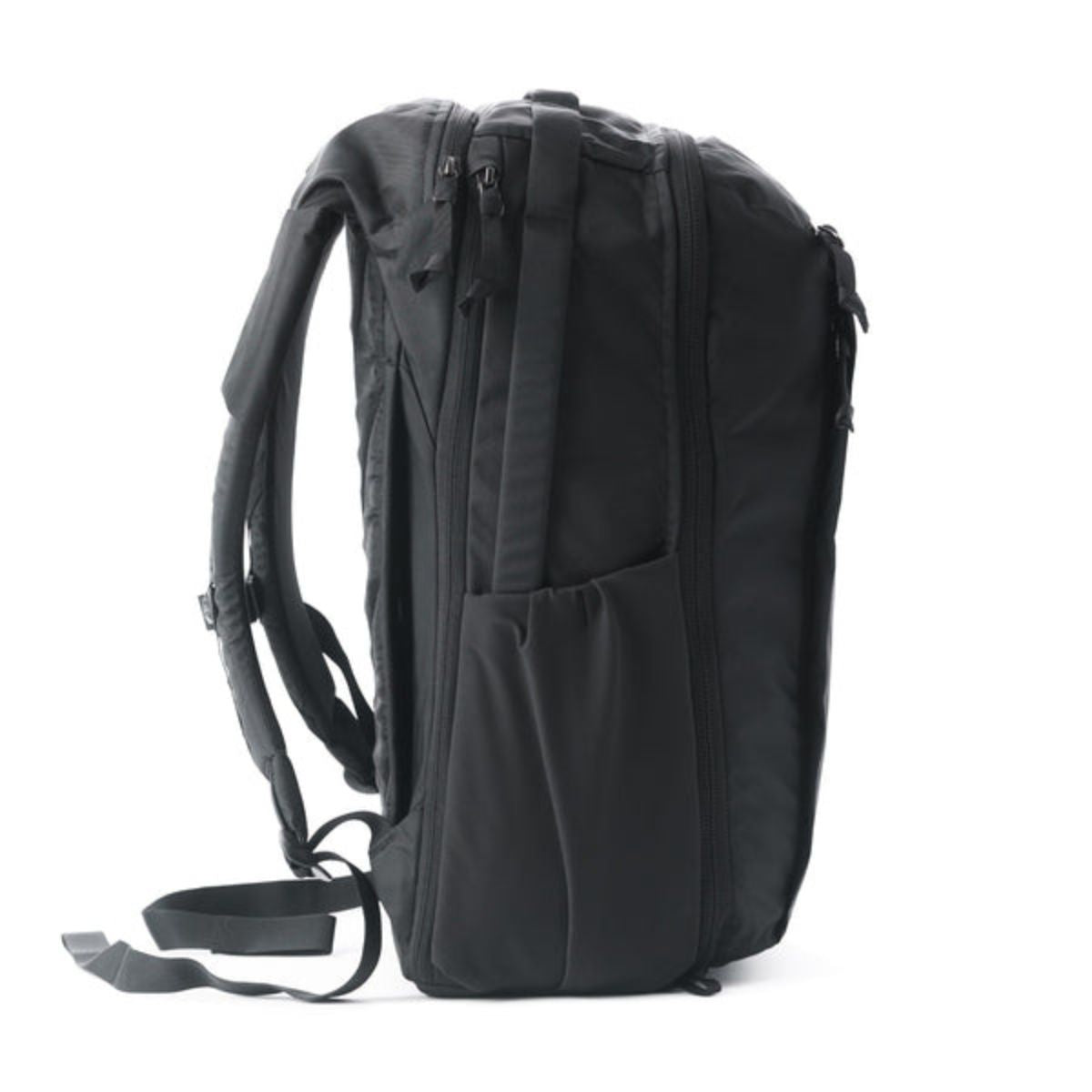Evergoods Civic Travel Bag 26L in Solution Dyed Black