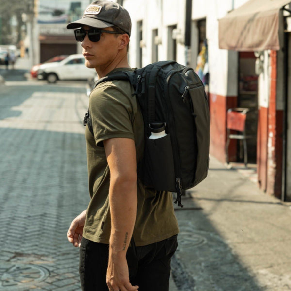 Evergoods Civic Travel Bag 20L in Solution Dyed Black
