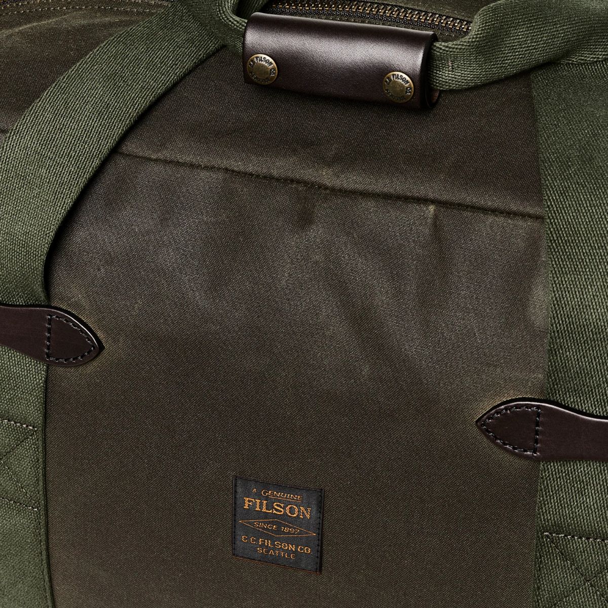 Filson Medium Tin Cloth Duffle Bag in Ottergreen