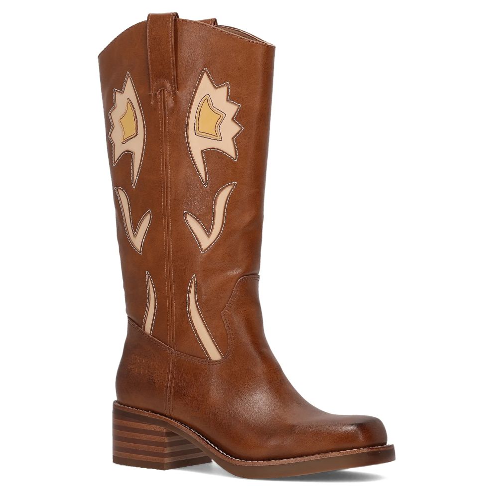 Frye and Co. Women's Miranda 10 Flower in Saddle