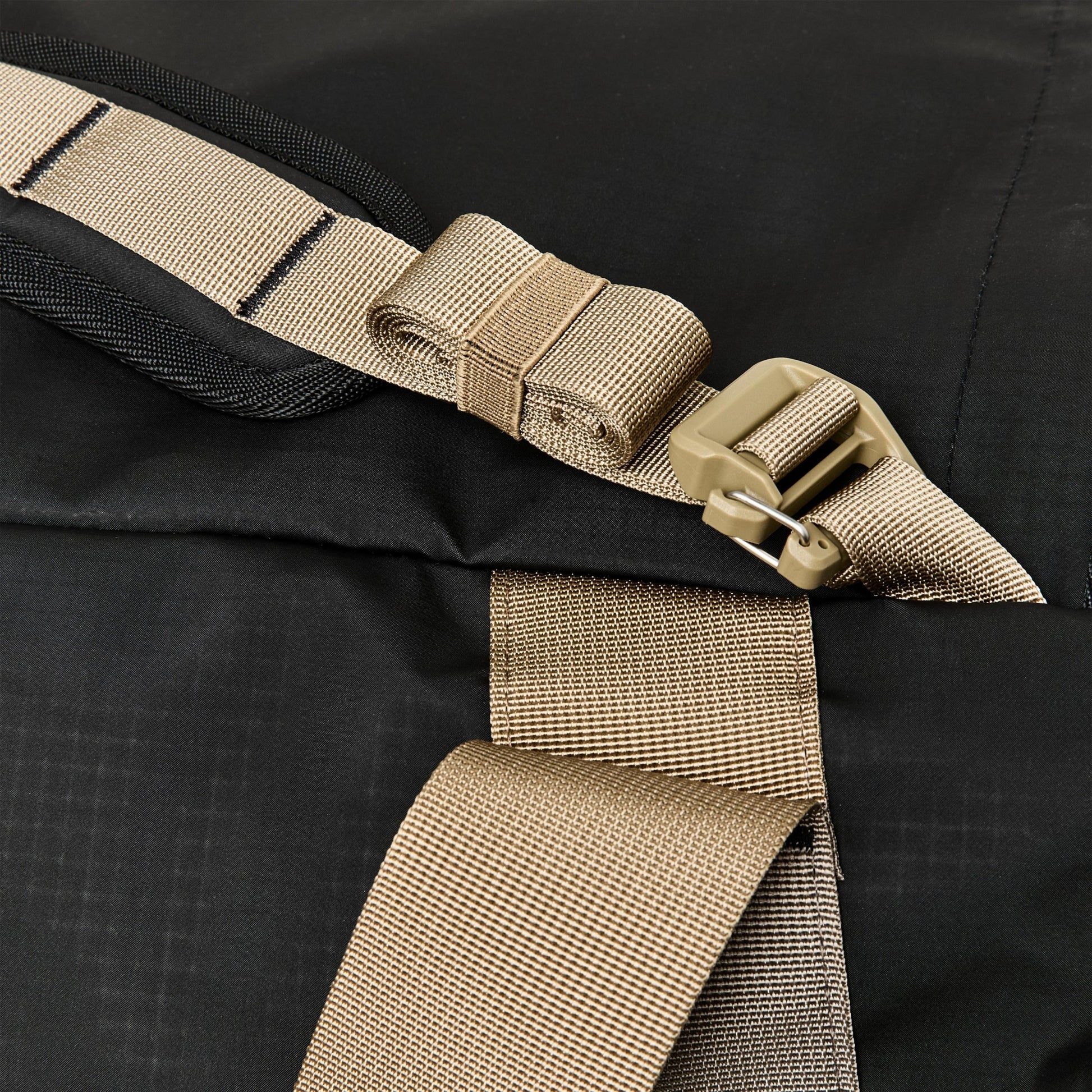Filson Scout 50L Duffle Bag in Black