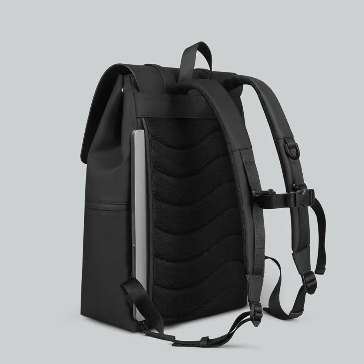 Gaston Luga Splash 2.0 16" in Black