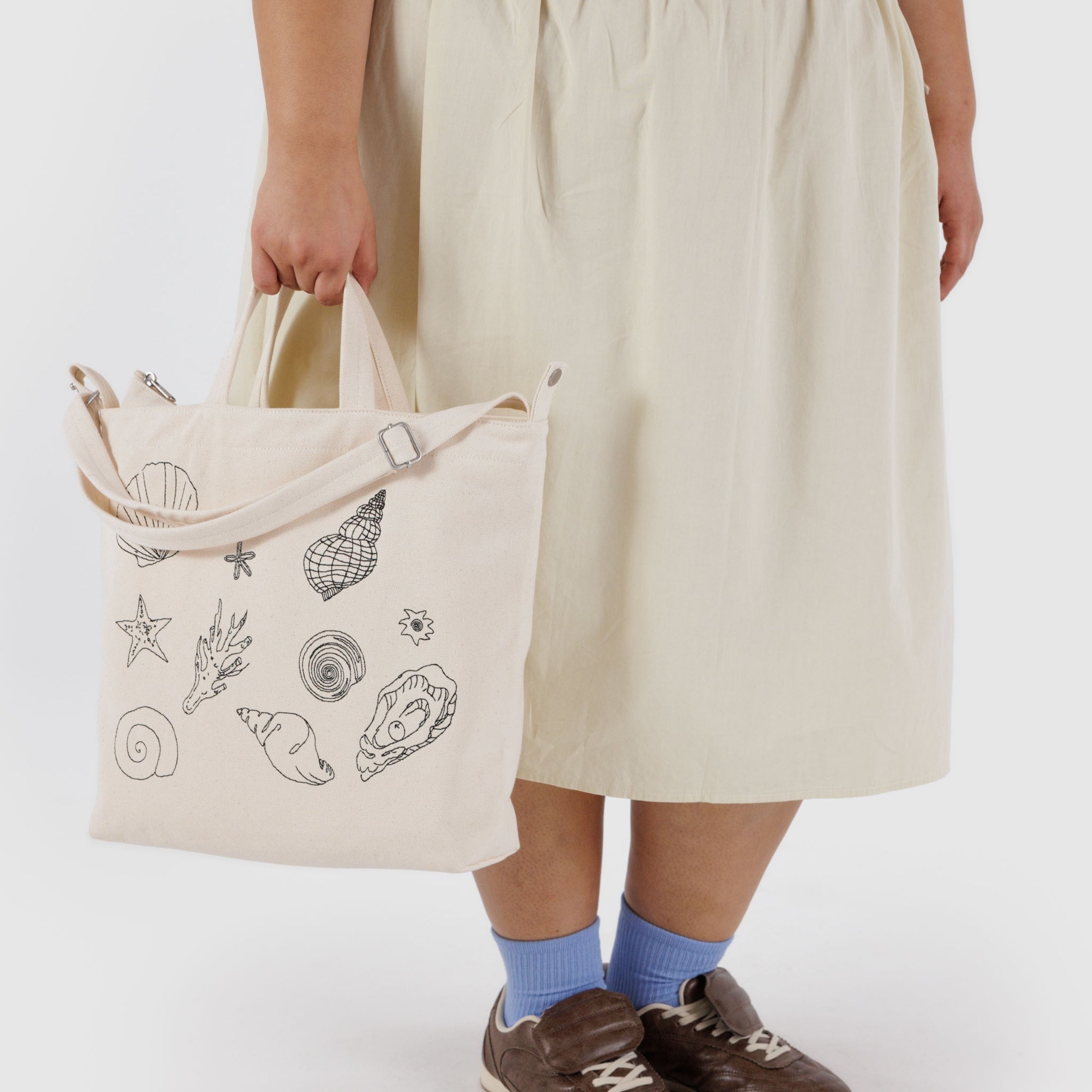 Baggu Horizontal Zip Duck Bag in Embroidered Shells