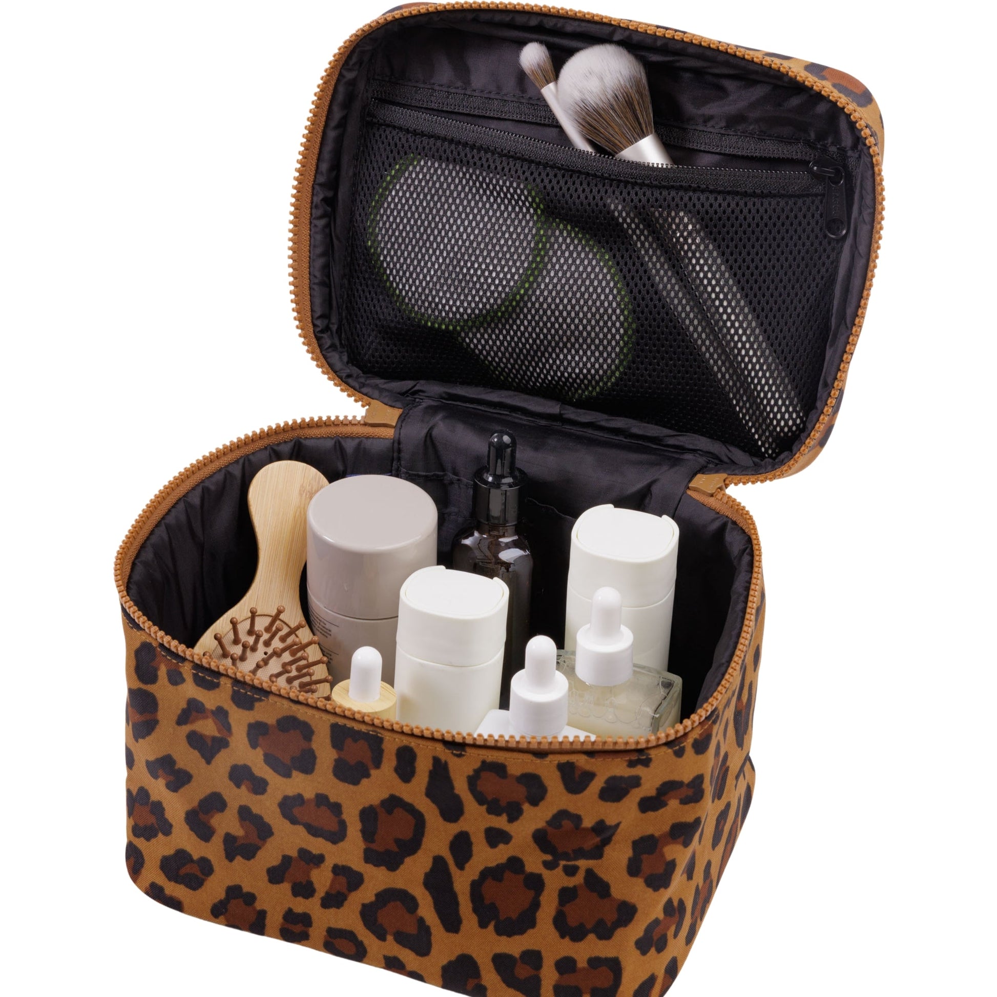 Baggu Large Cosmetic Case in Leopard