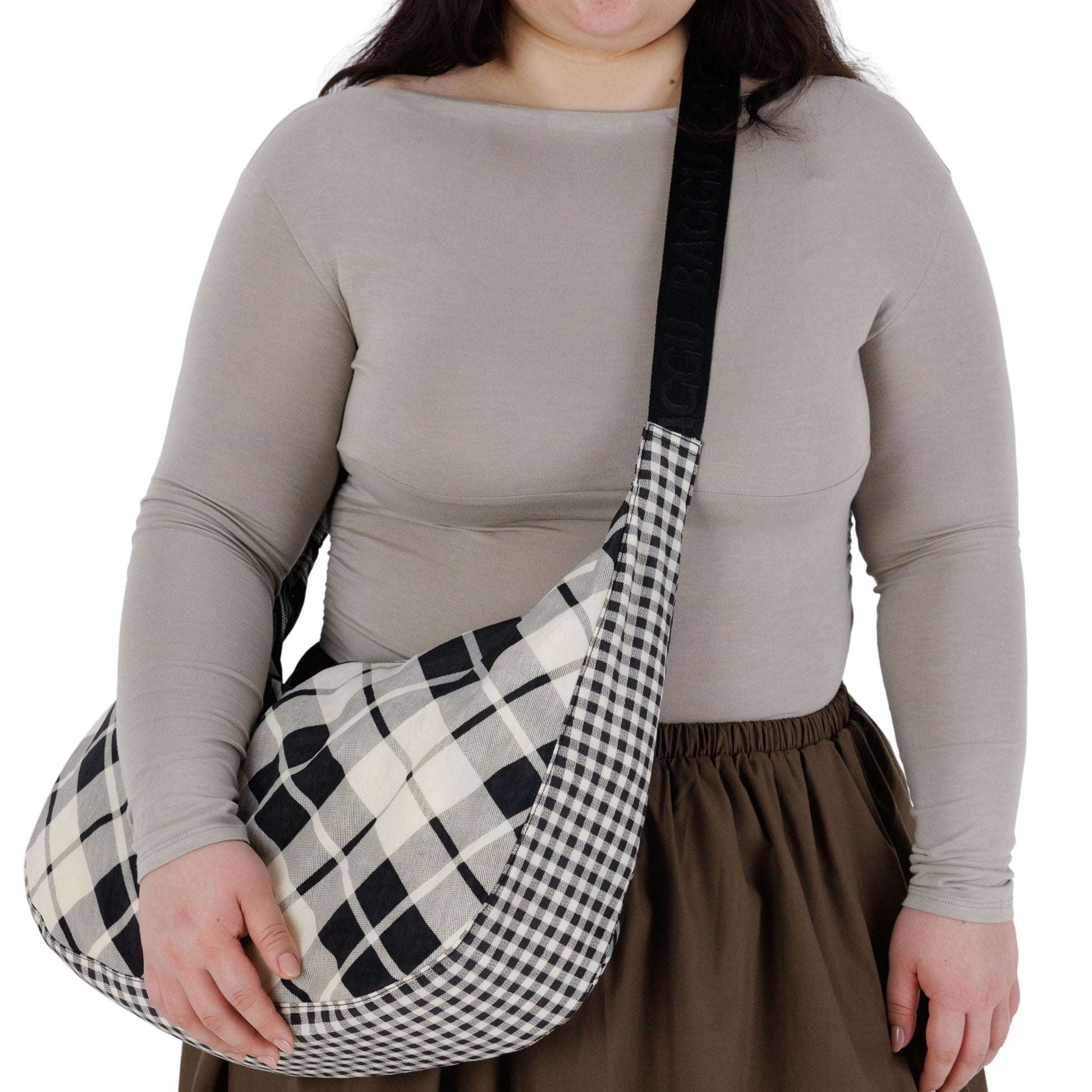 Baggu Large Nylon Crescent Bag in Mixed Plaid