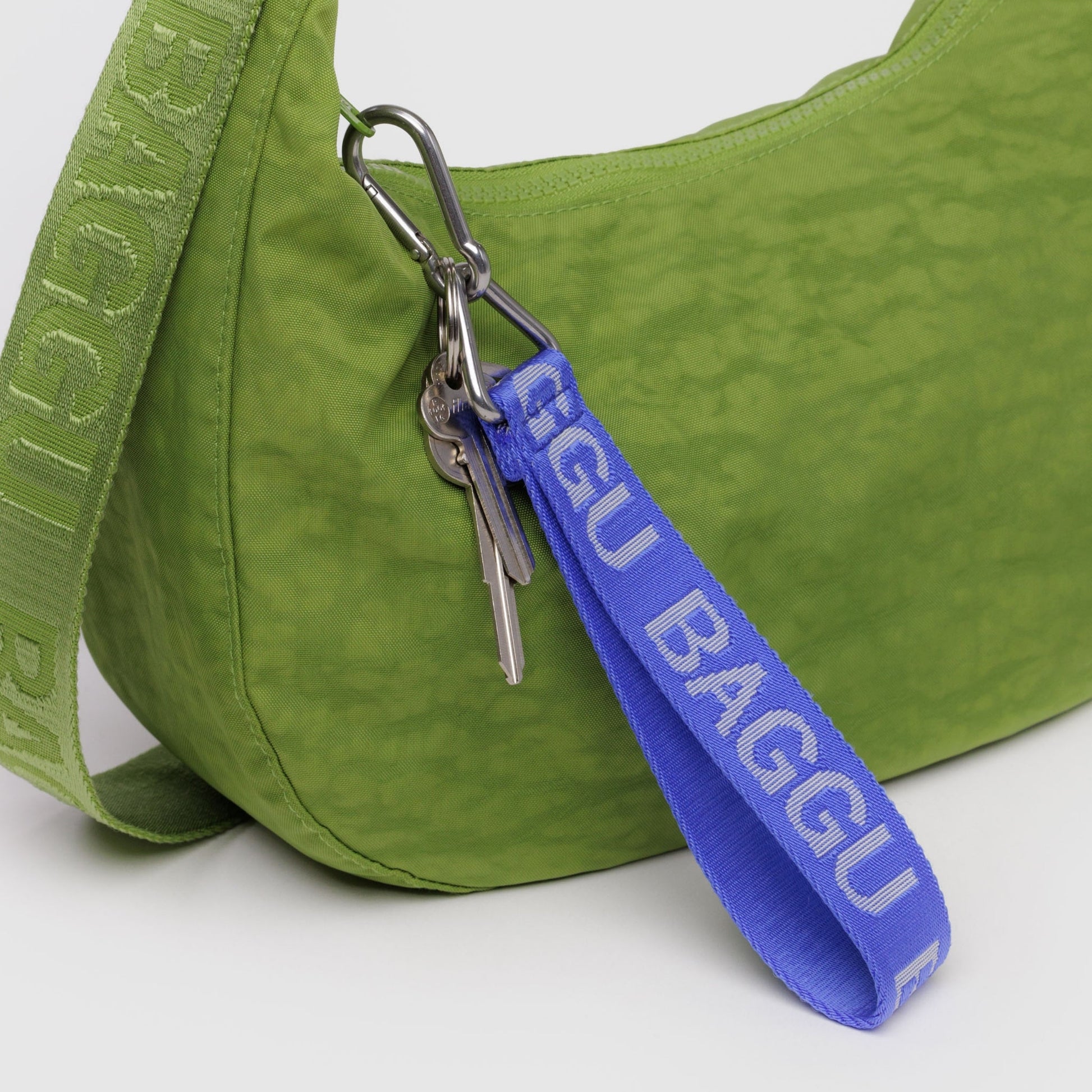 Baggu Logo Keychain in Royal Blue