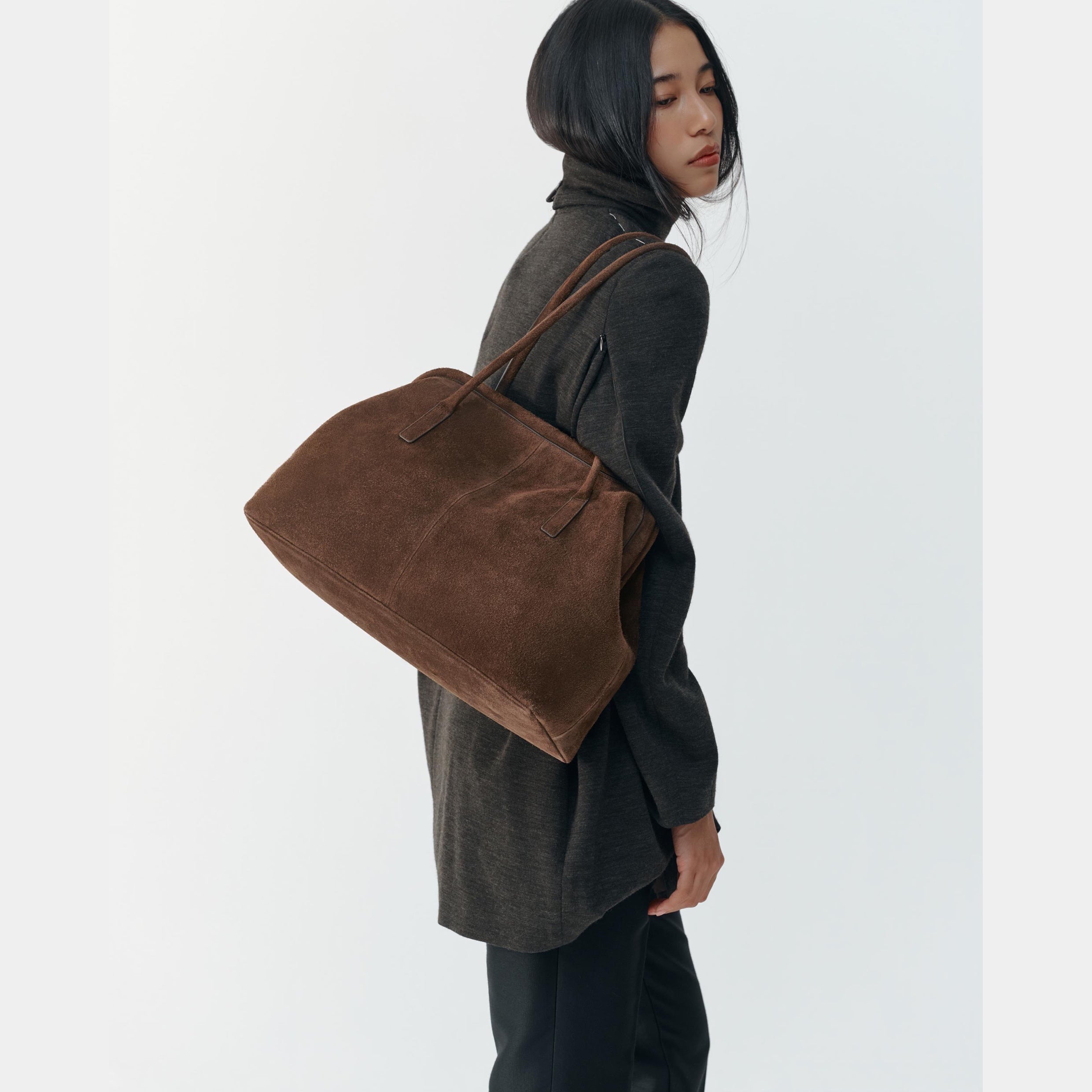 Vagabond Louisiana Bag in Coffee Suede