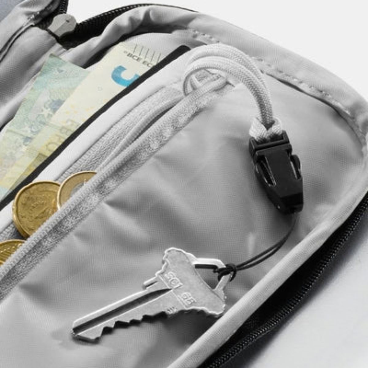 Matador Global Travel Stash in Black