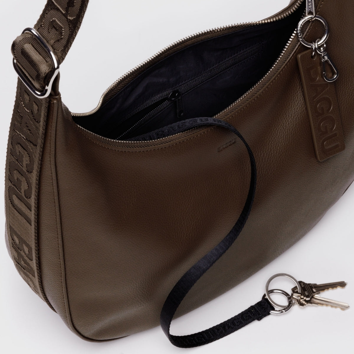 Baggu Medium Recycled Leather Crescent Bag in Brown