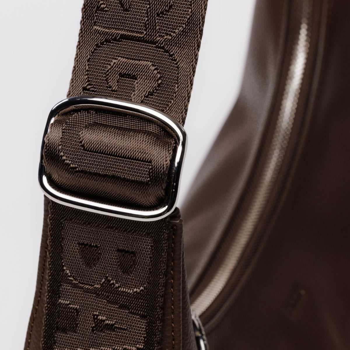 Baggu Medium Recycled Leather Crescent Bag in Brown